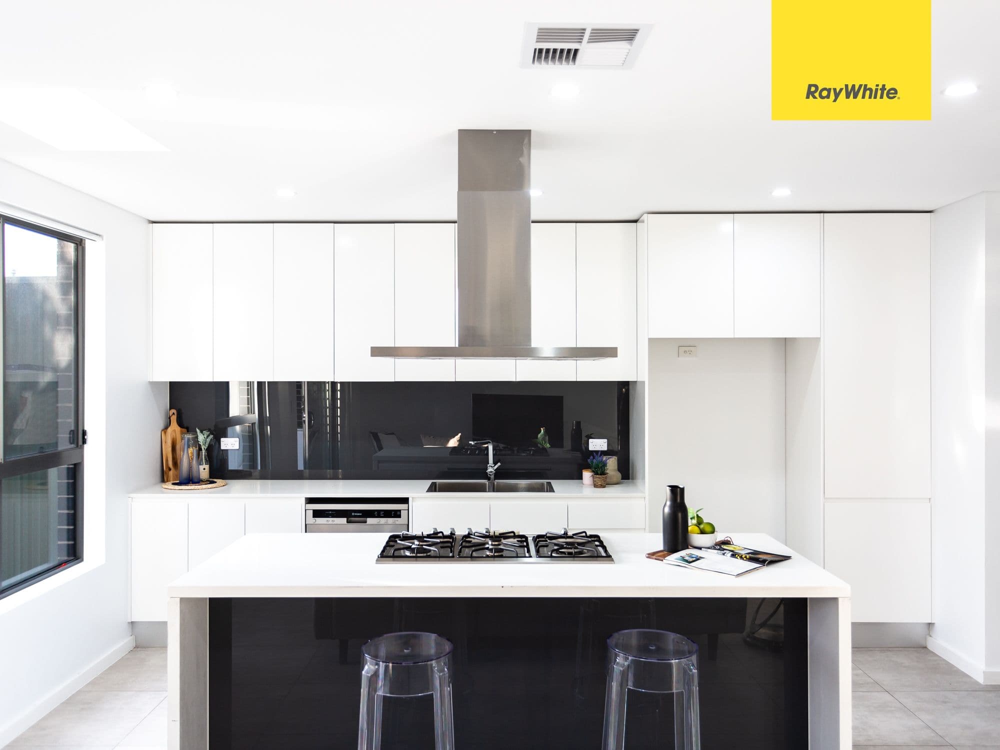 3 ENOGGERA Road, Beverly Hills NSW 2209, Beverly Hills - Thumbnail 2