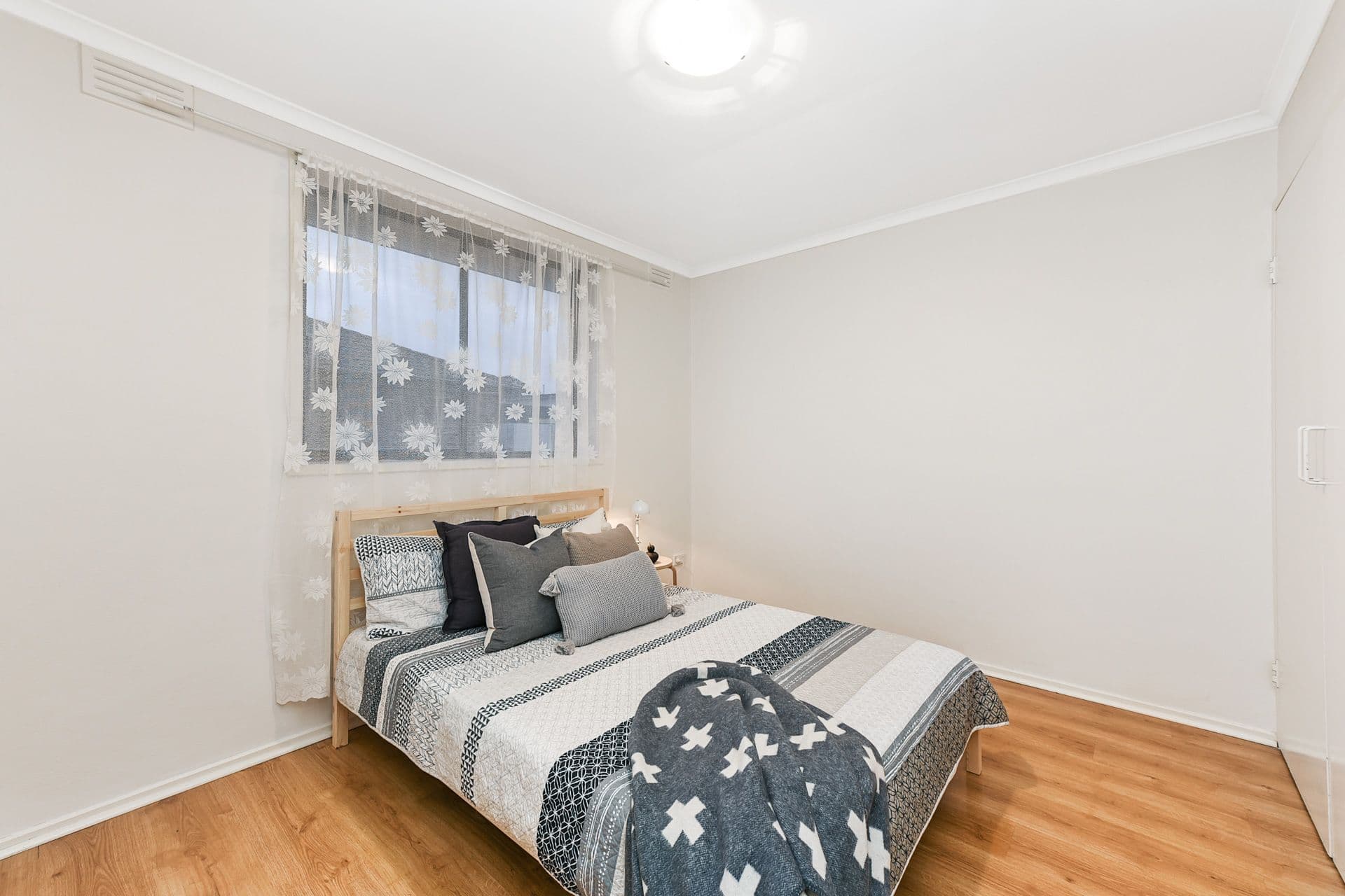 8 Stuart Street, Noble Park VIC 3174, Noble Park - Thumbnail 8