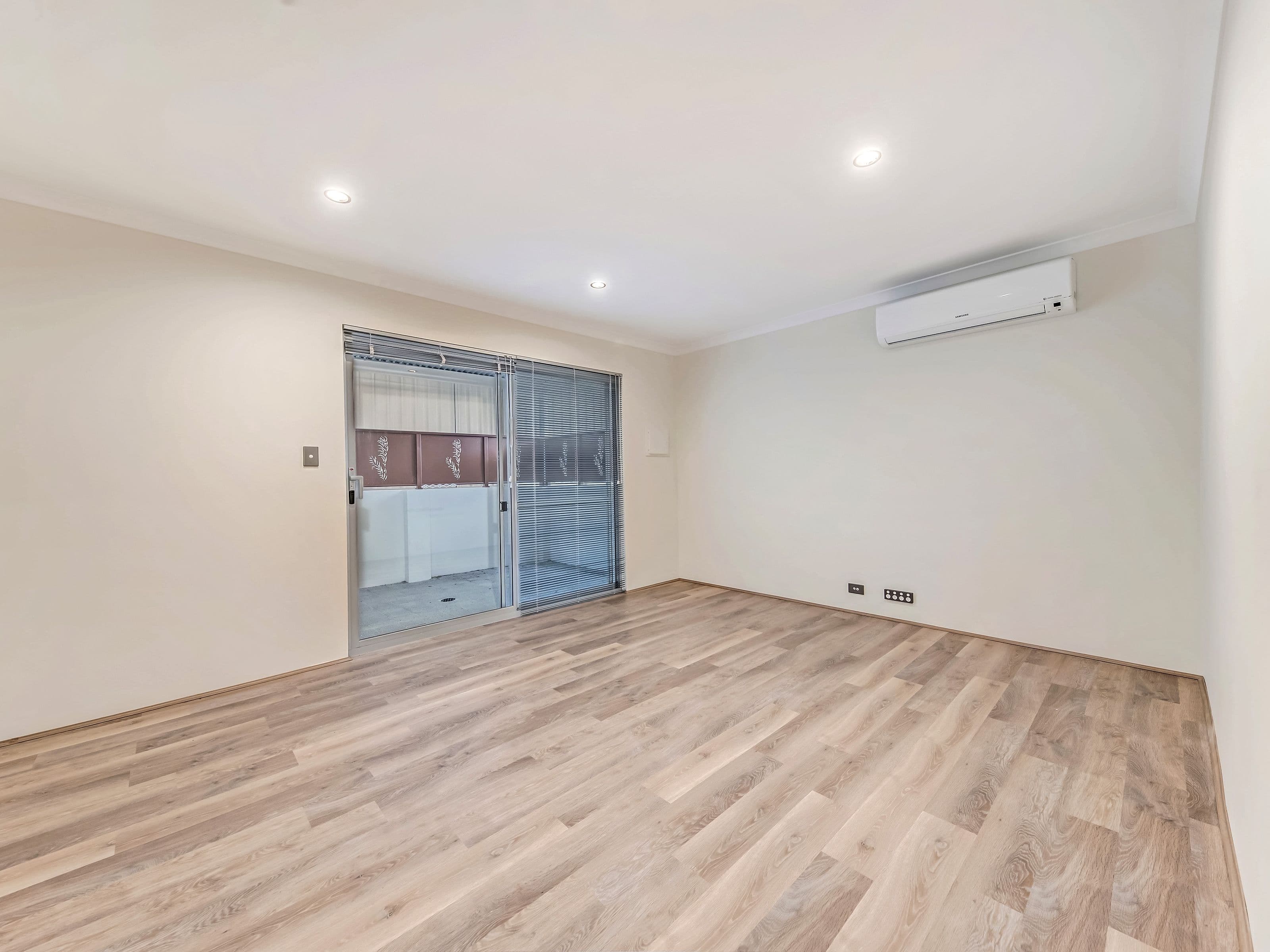 2/120 Abbett Street, Scarborough WA 6019, Scarborough - Thumbnail 4