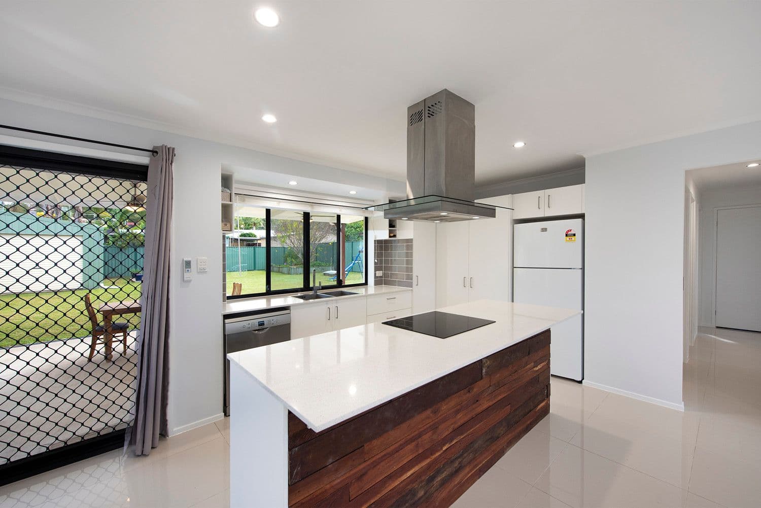 53 Harding Boulevard, Mount Warren Park QLD 4207, Mount Warren Park - Thumbnail 5