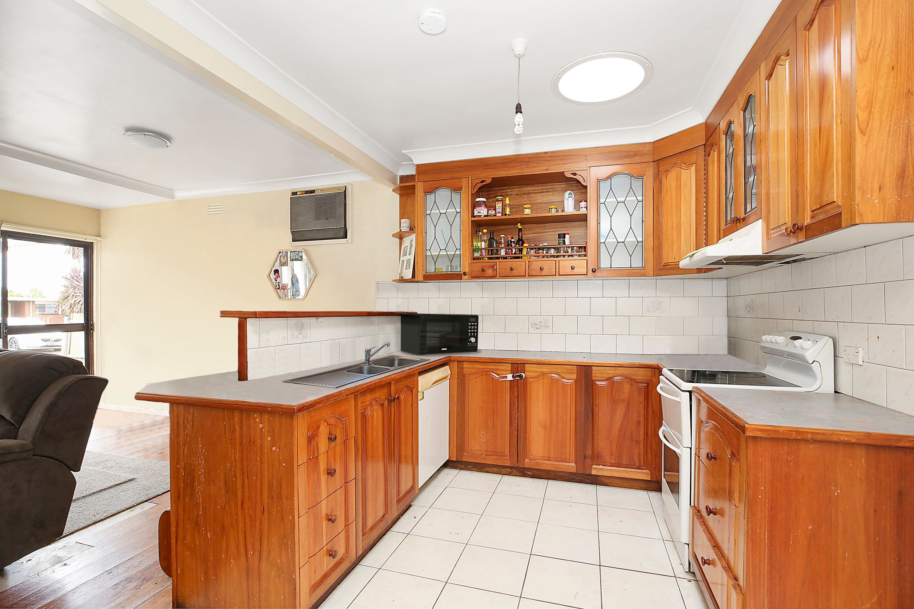 17 Stirling Street, Cobden VIC 3266, Cobden - Thumbnail 3