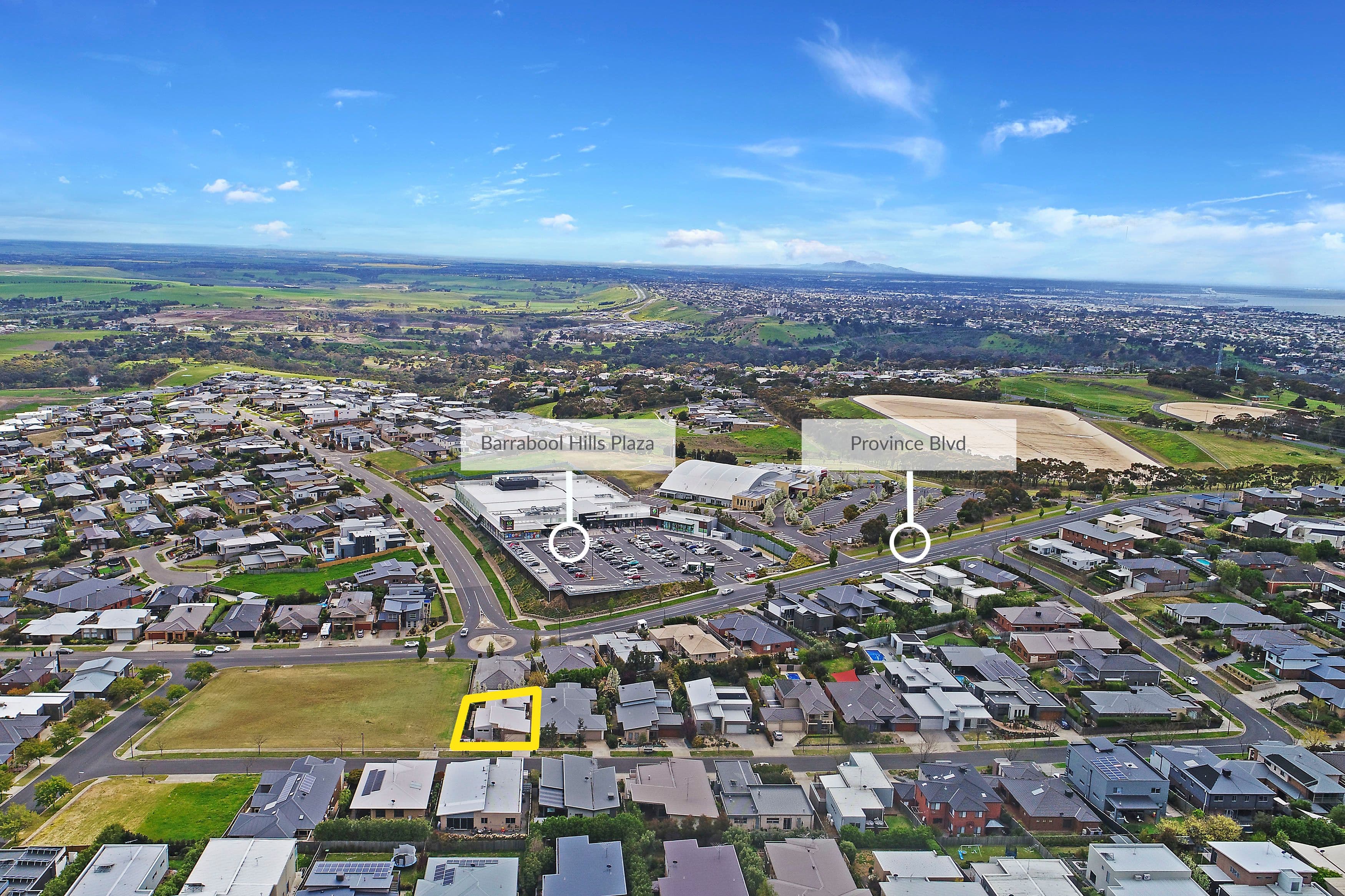 32 Esperence Crescent, Highton VIC 3216, Highton - Thumbnail 3
