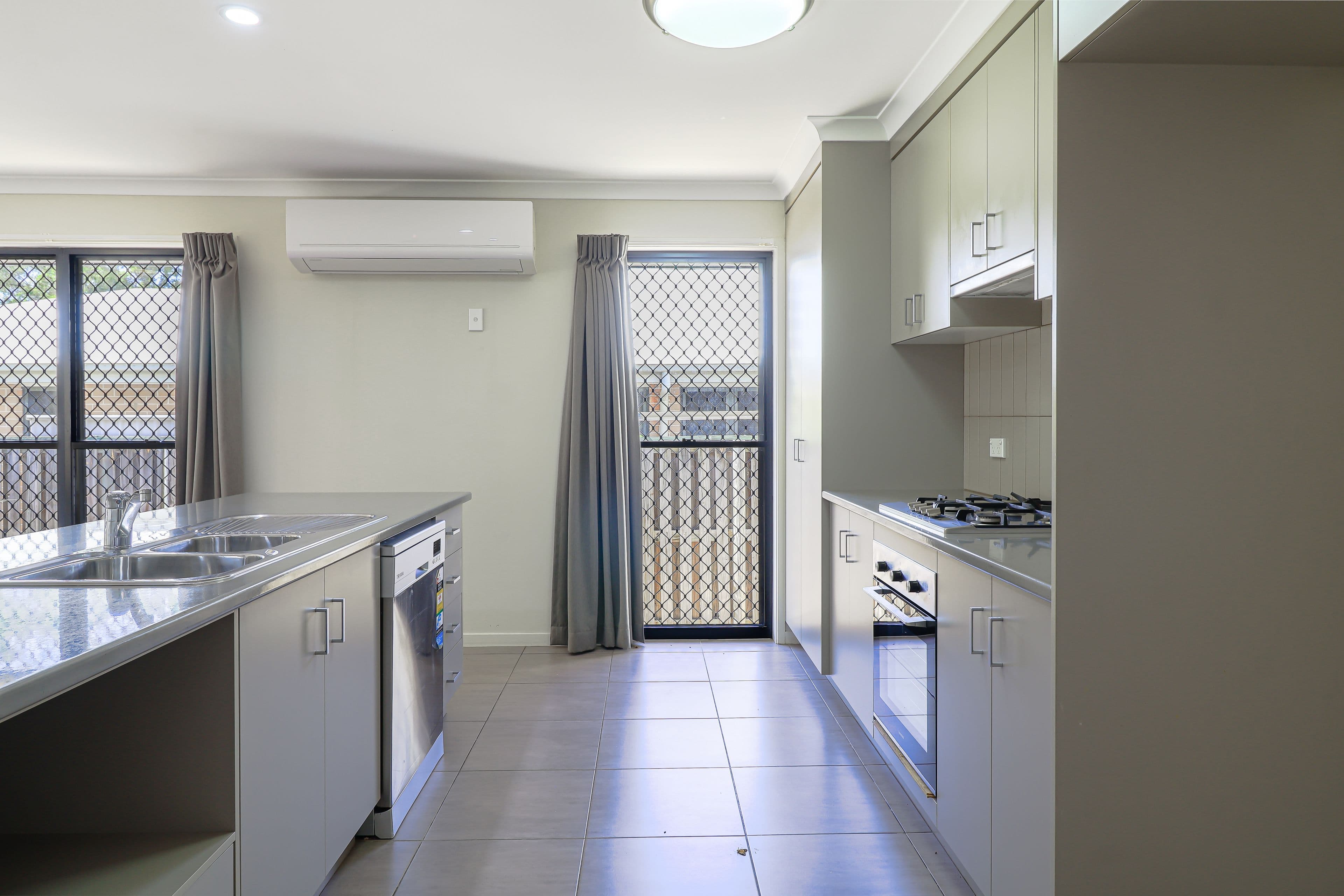24 Christina Road, Clinton QLD 4680, Clinton - Thumbnail 3