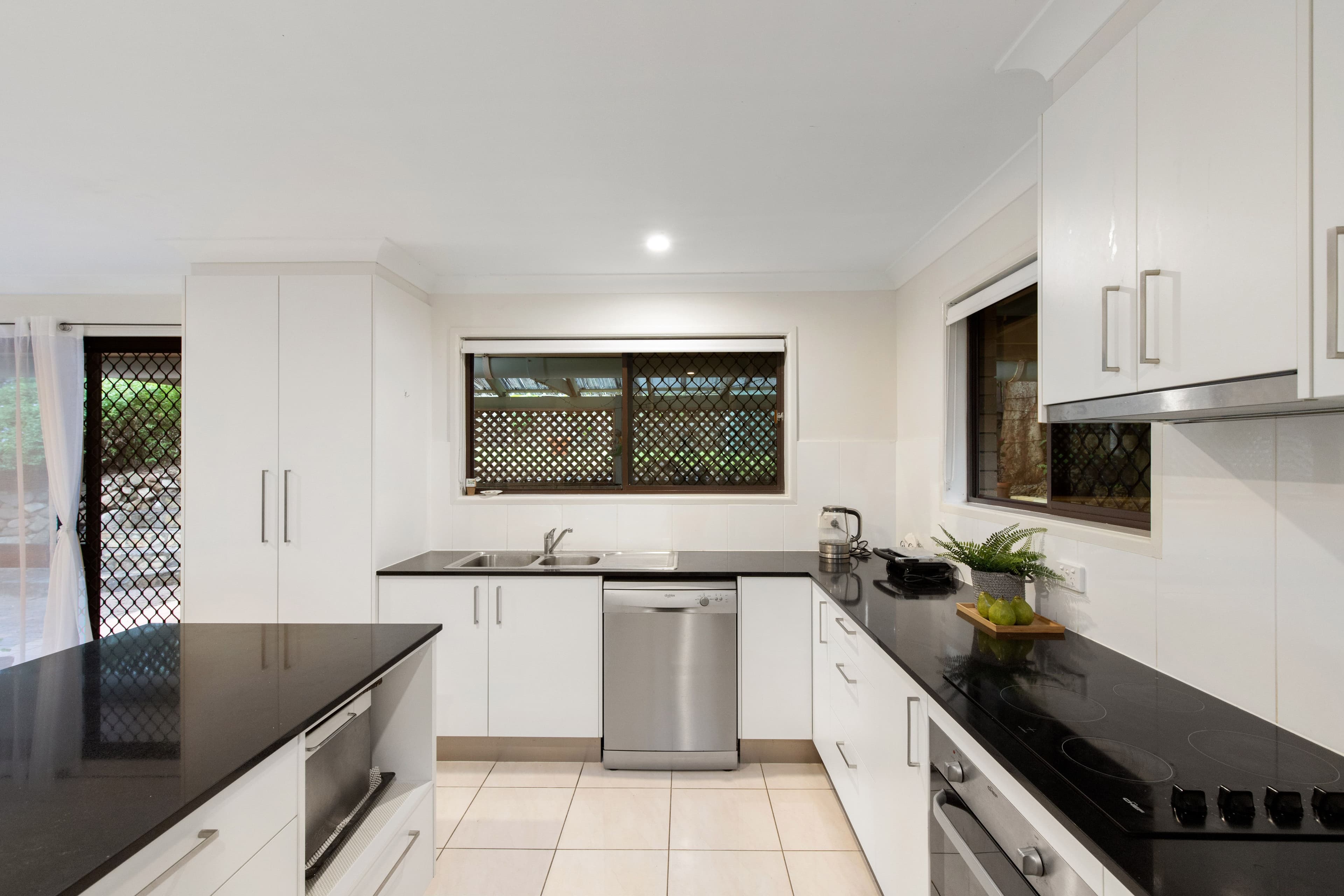 14 Gundara Street, The Gap QLD 4061, The Gap - Thumbnail 3