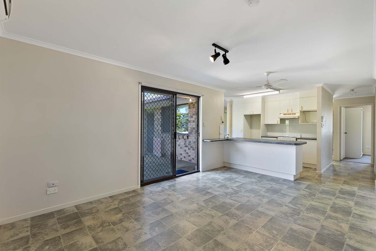 28 Petrel Avenue, River Heads QLD 4655, River Heads - Thumbnail 5