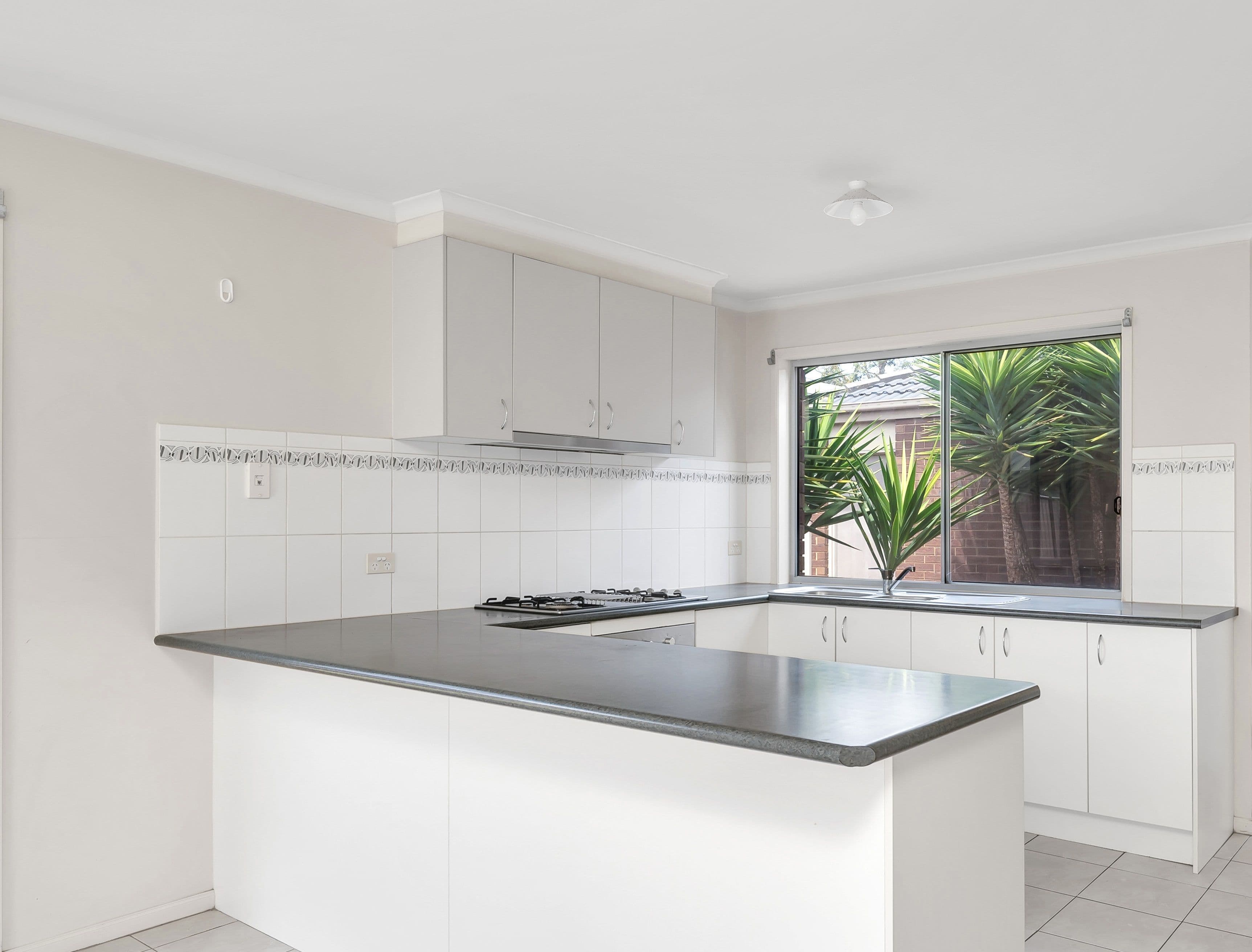 11 Bradman Drive, Tarneit VIC 3029, Tarneit - Thumbnail 3