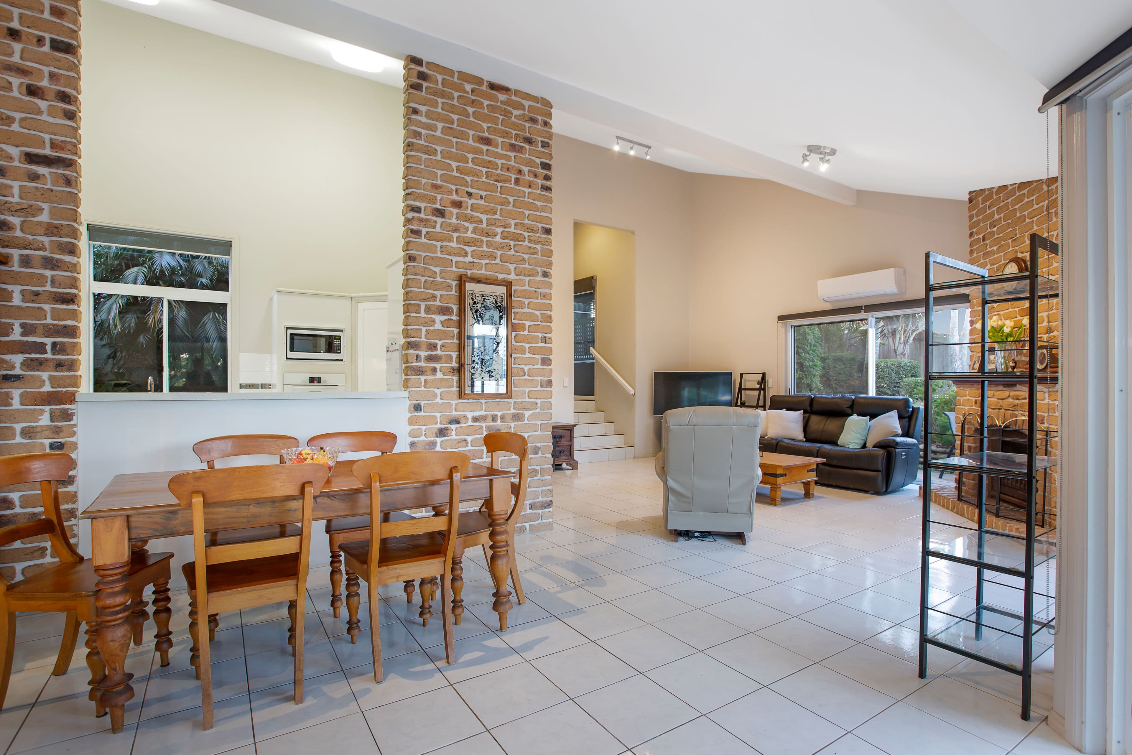 14 Eucalyptus Place, Albany Creek QLD 4035, Albany Creek - Thumbnail 4