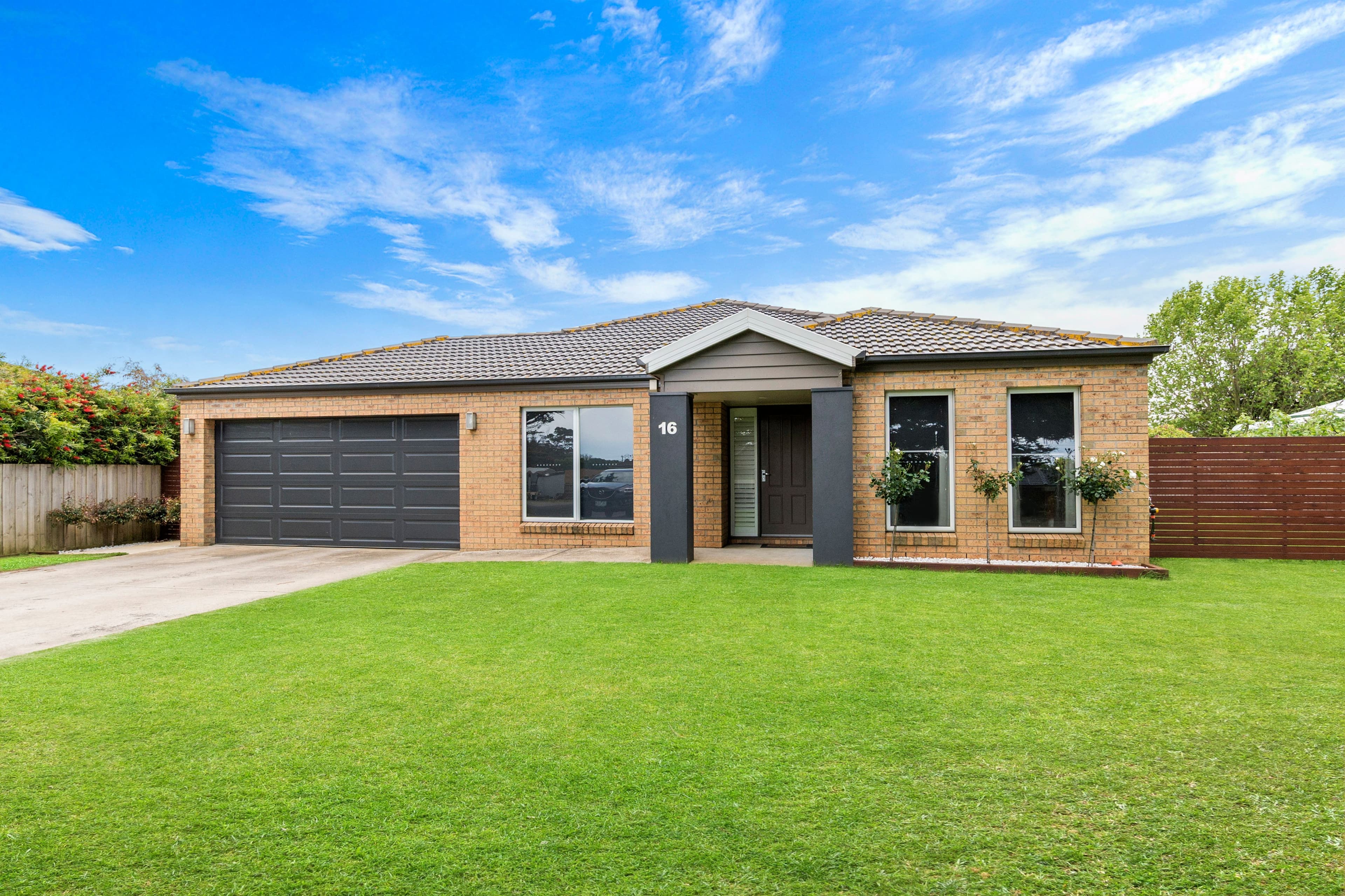16 High Street, Koroit VIC 3282, Koroit - Image 1