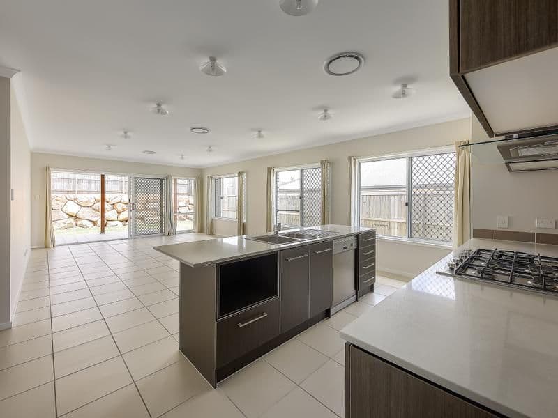 33 Bernard Circuit, Yarrabilba QLD 4207, Yarrabilba - Thumbnail 3