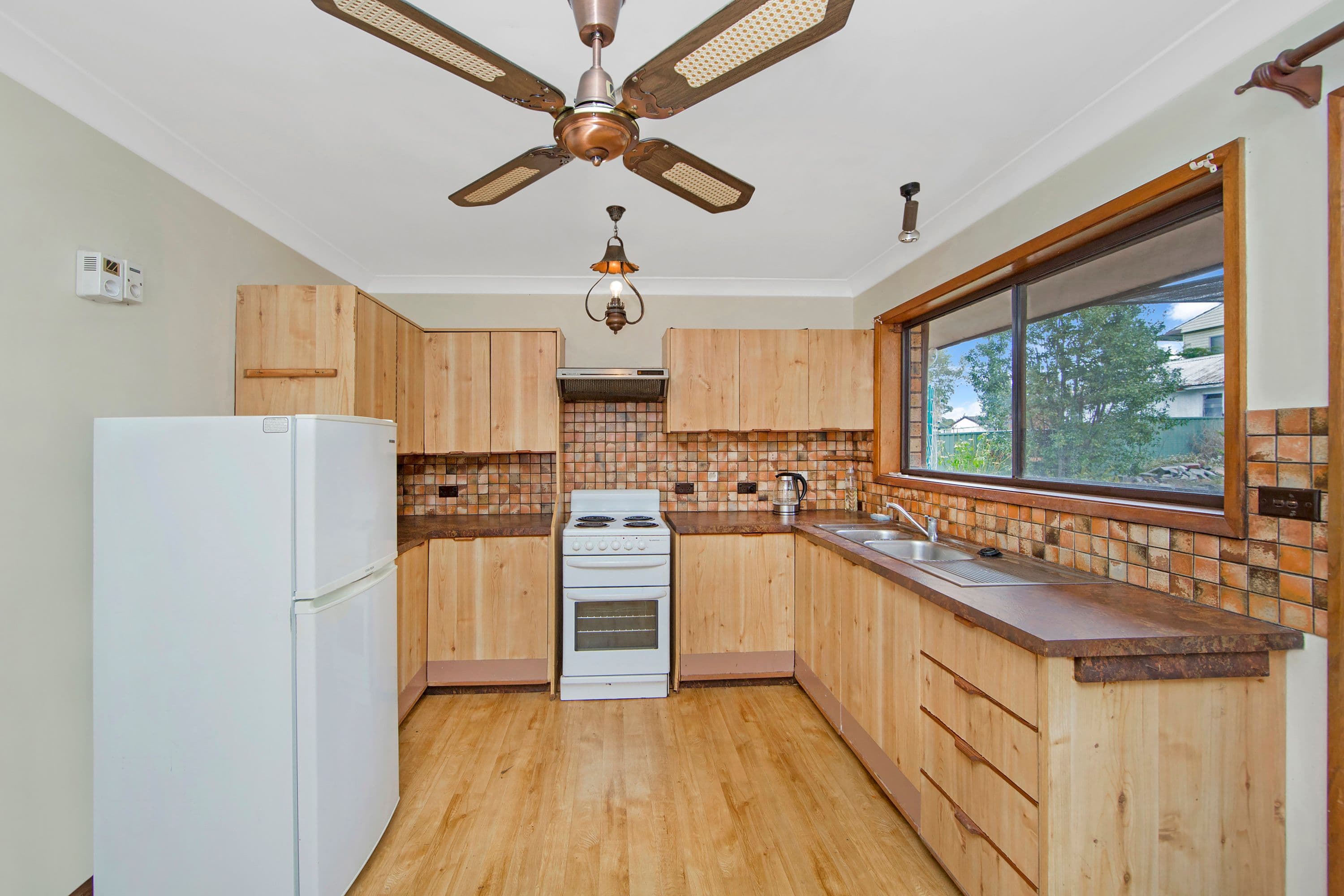 50 Malvina Parade, Lake Haven - Thumbnail 4