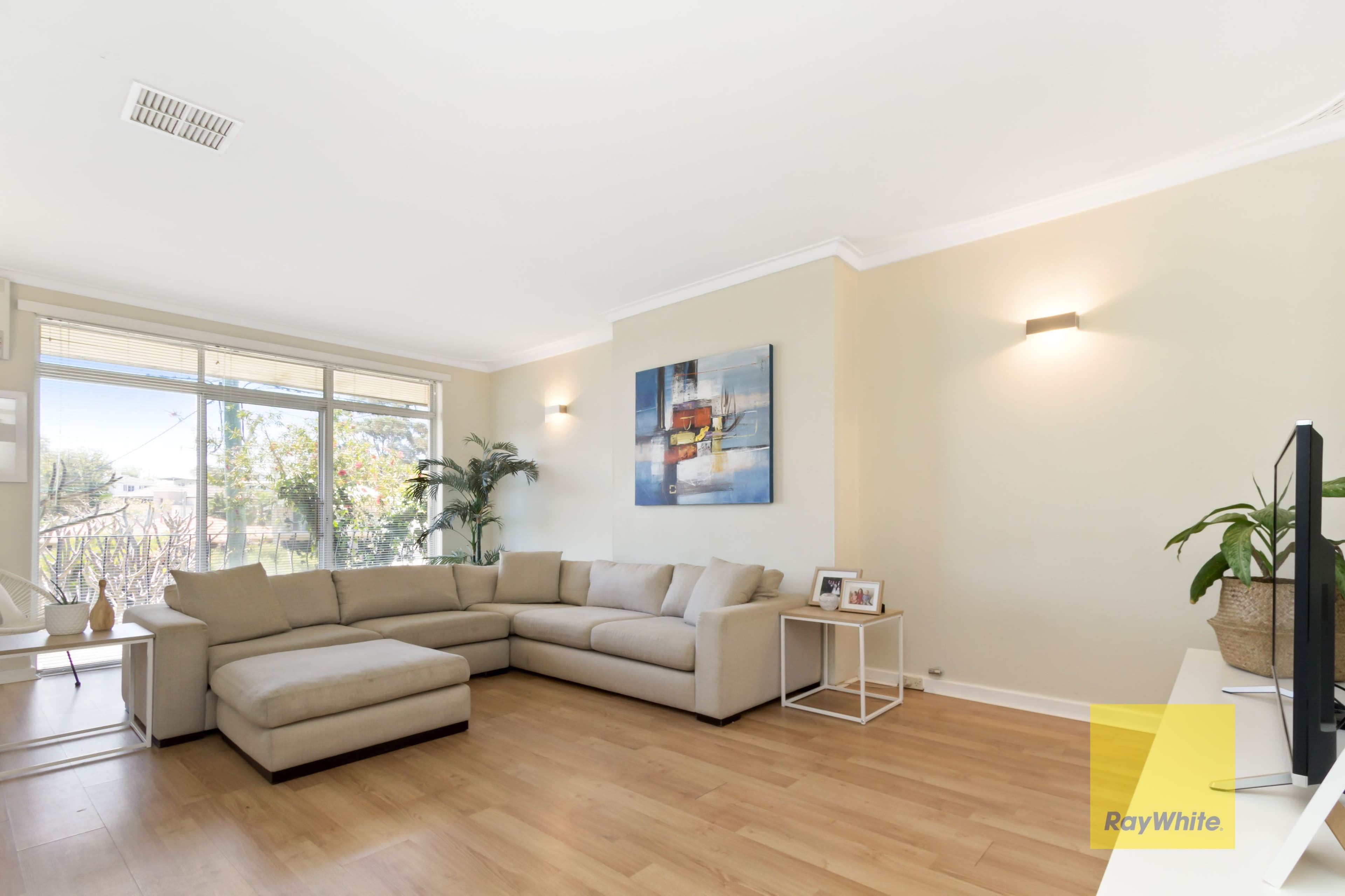 48 Robin Avenue, Sorrento WA 6020, Sorrento - Thumbnail 7