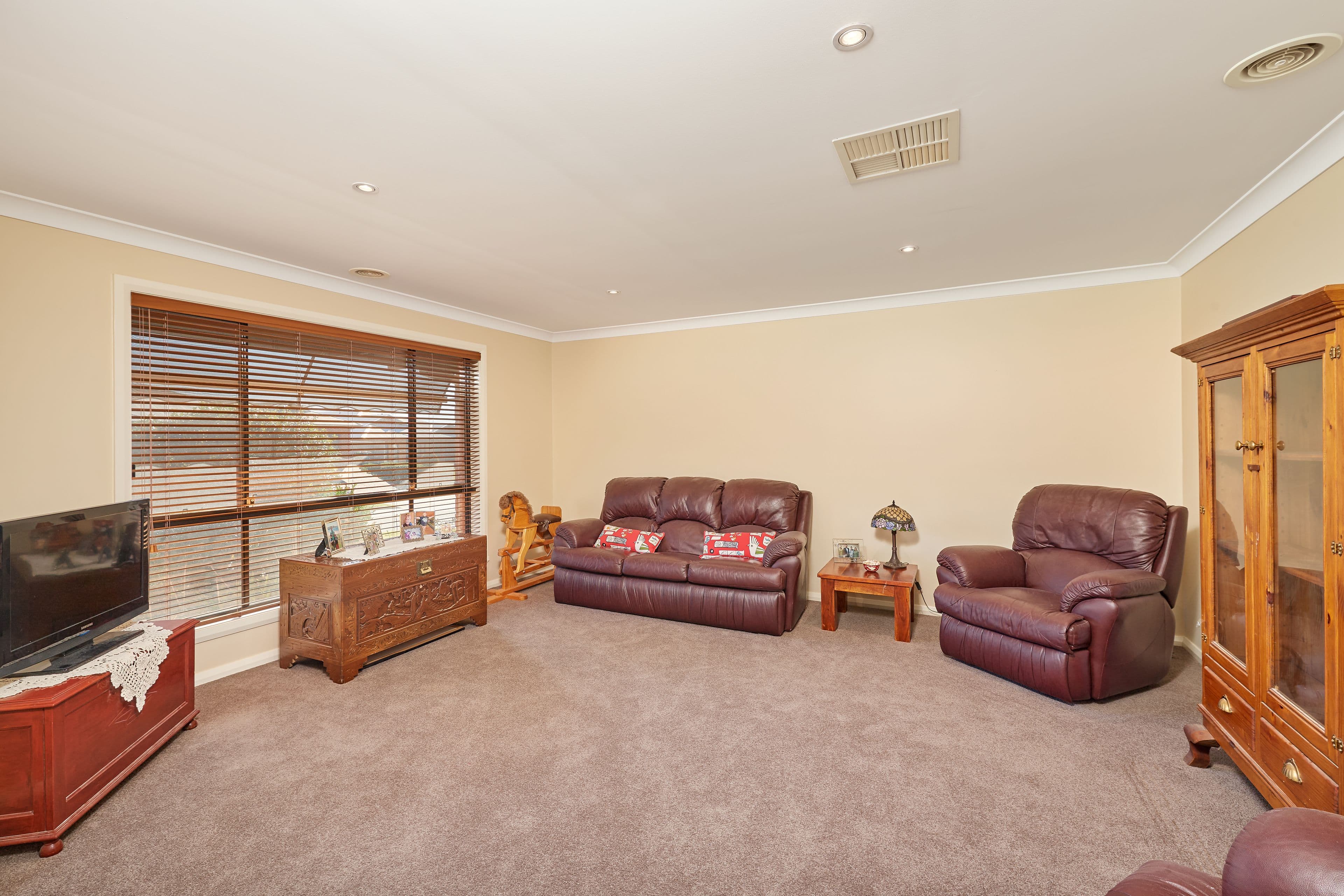 10 Bedervale Street, Bourkelands NSW 2650, Bourkelands - Thumbnail 4