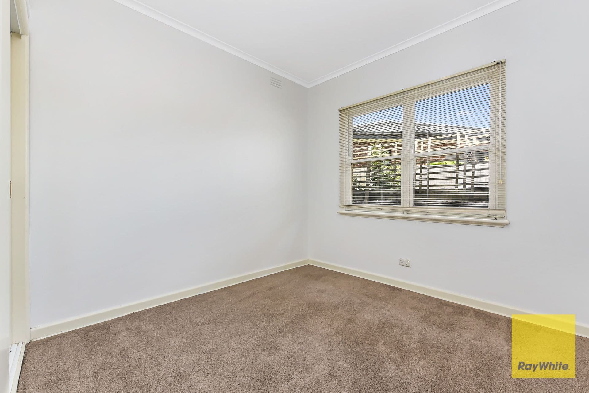 27 Stevenson Avenue, Dandenong North VIC 3175, Dandenong North - Thumbnail 8