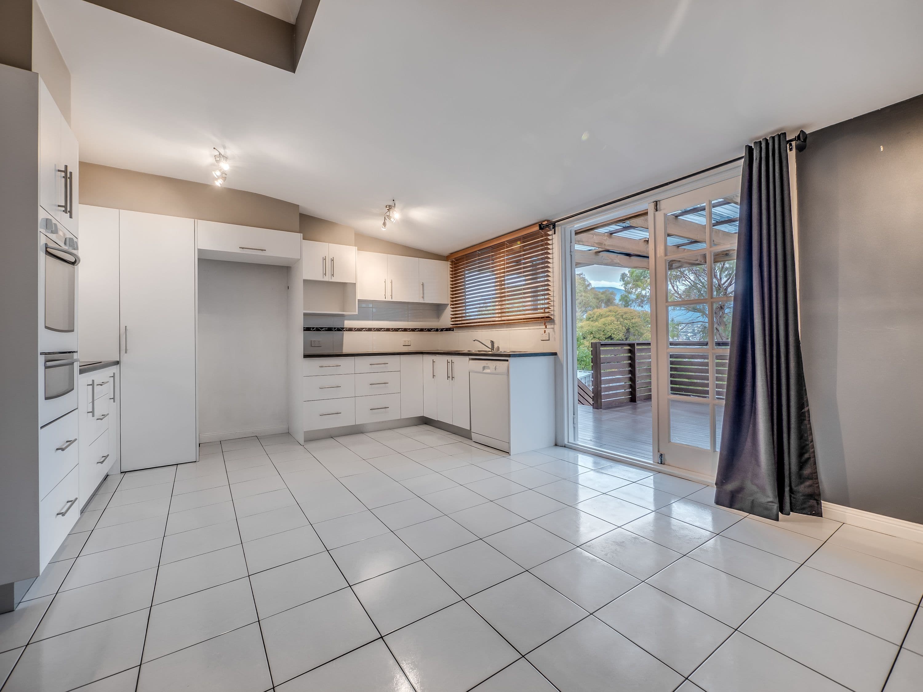 140 Bowen Road, Lutana TAS 7009, Lutana - Image 1