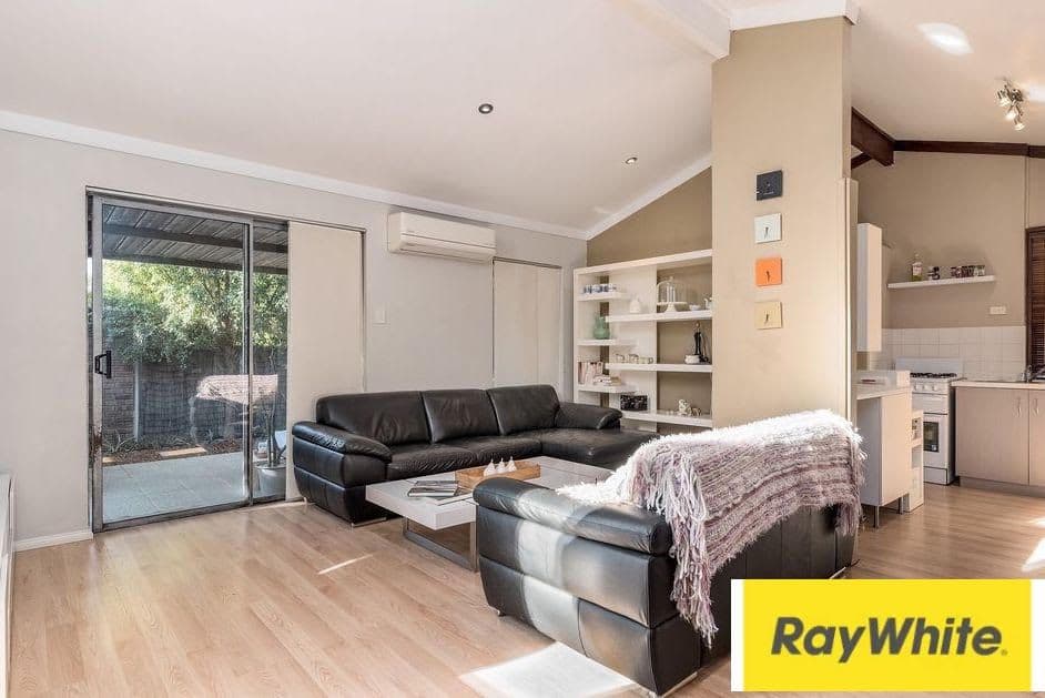 35 Torridon Avenue, Parkwood WA 6147, Parkwood - Thumbnail 2