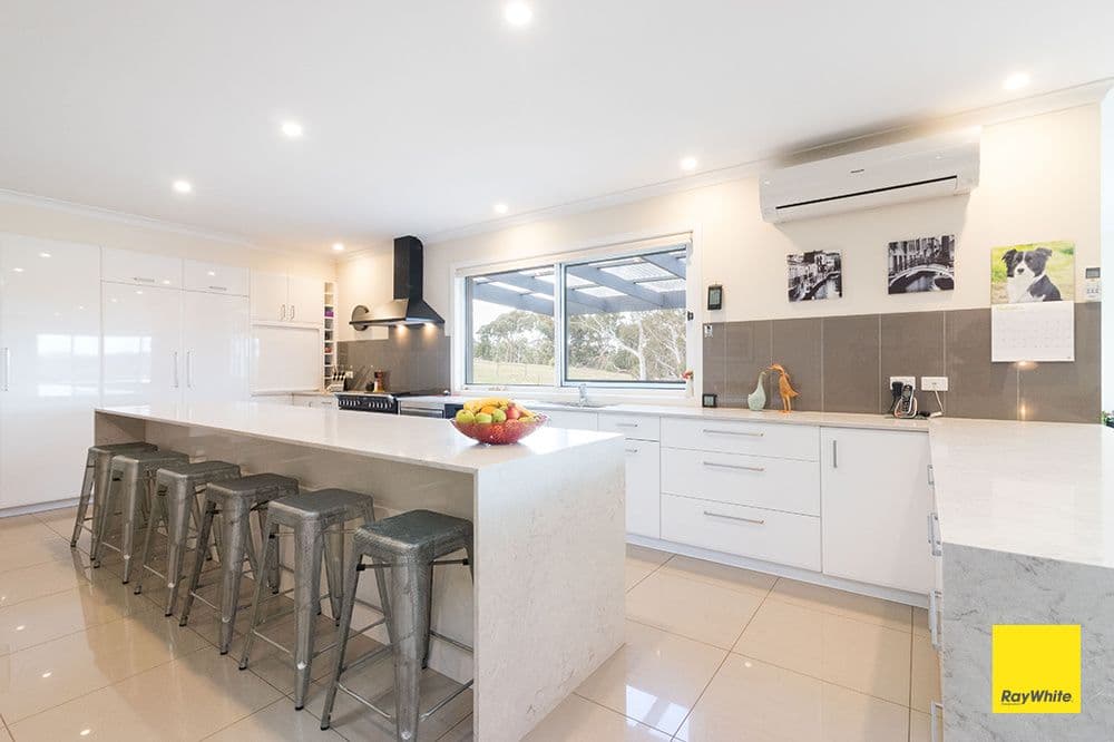 1442 Bungendore Road, Bywong NSW 2621, Bywong - Thumbnail 2
