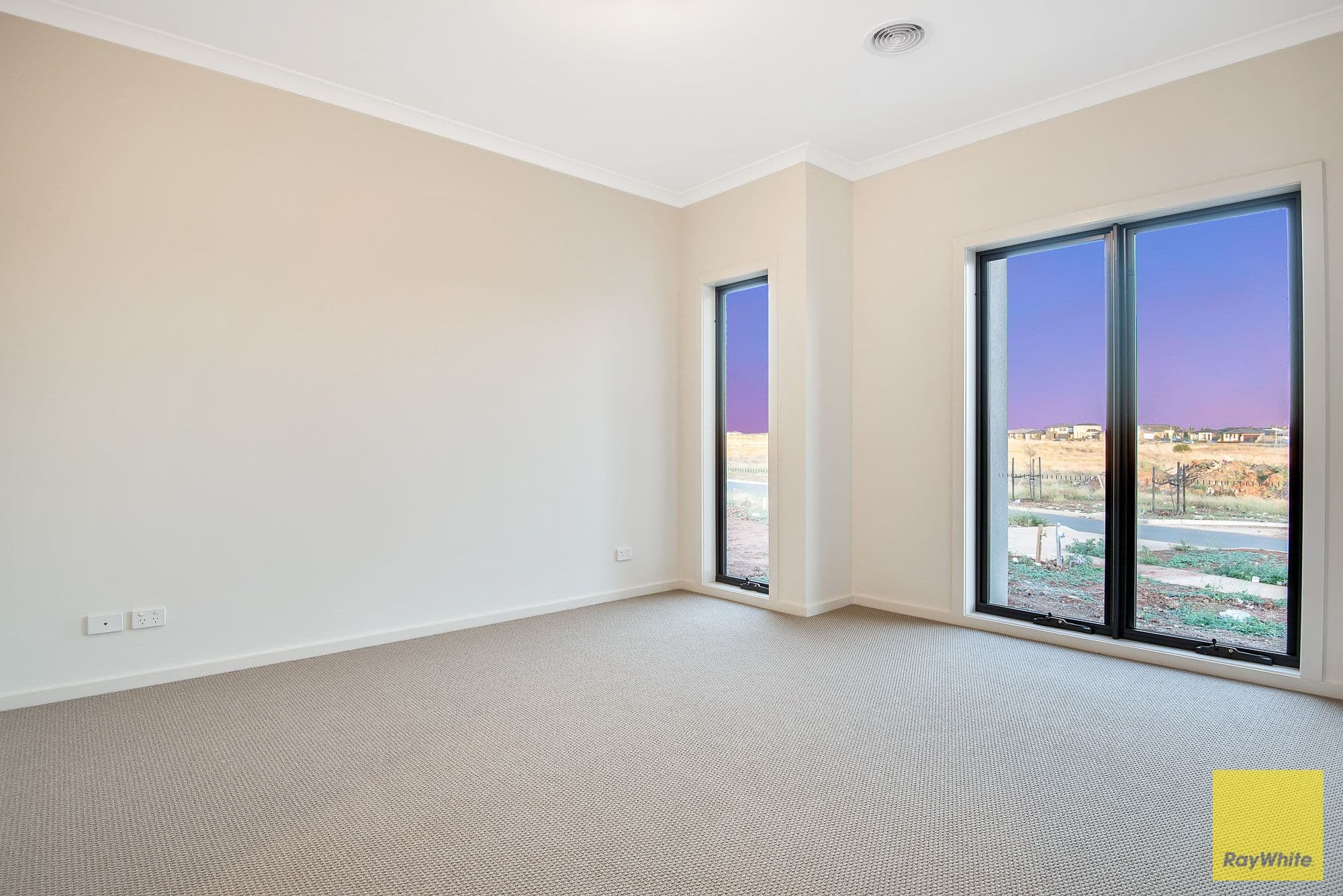 5 Bendigo Drive, Tarneit VIC 3029, Tarneit - Thumbnail 2