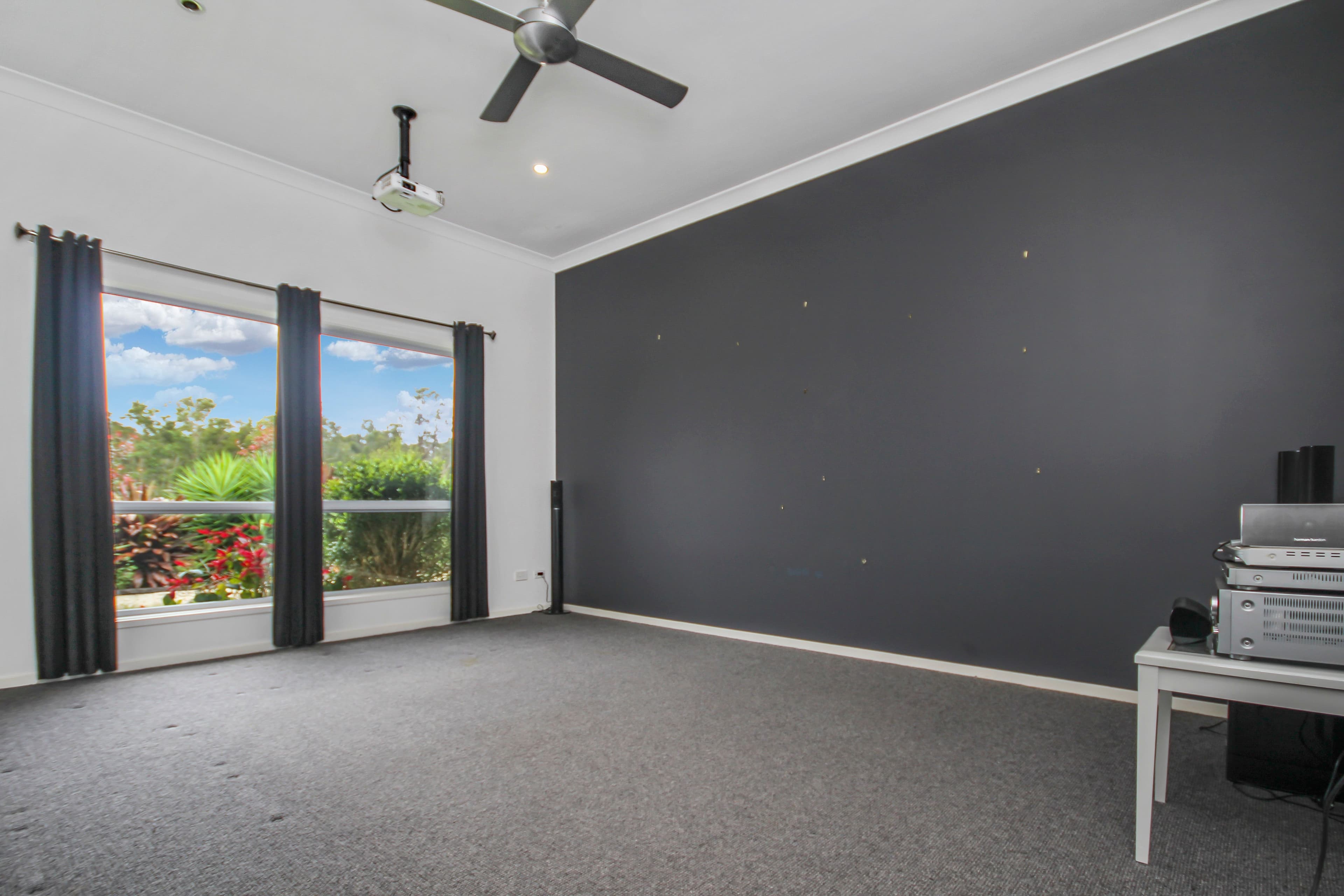 8 Cooinda Place, Glass House Mountains QLD 4518, Glass House Mountains - Thumbnail 5