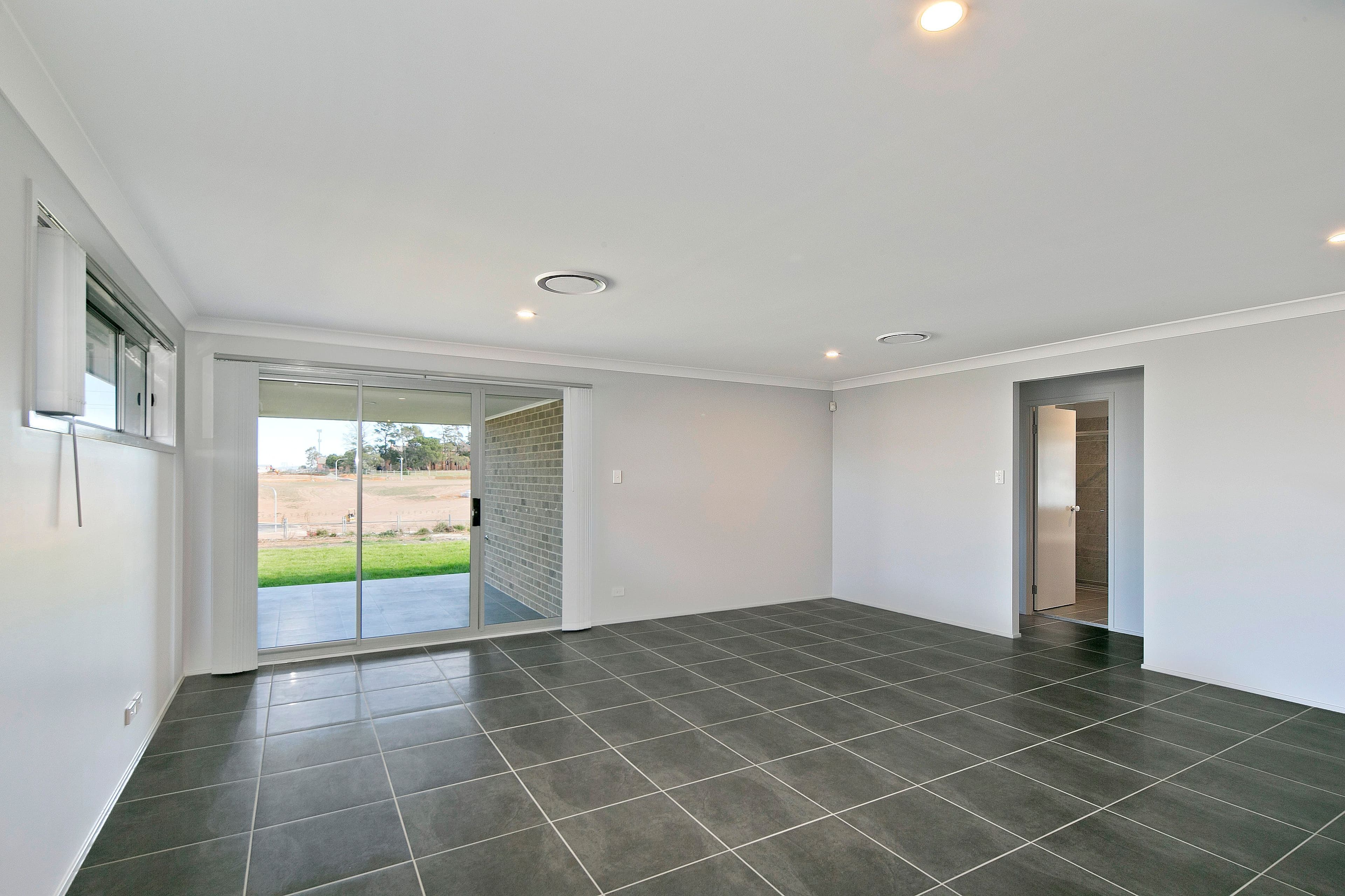 6 Huxtable Place, Goulburn - Thumbnail 4
