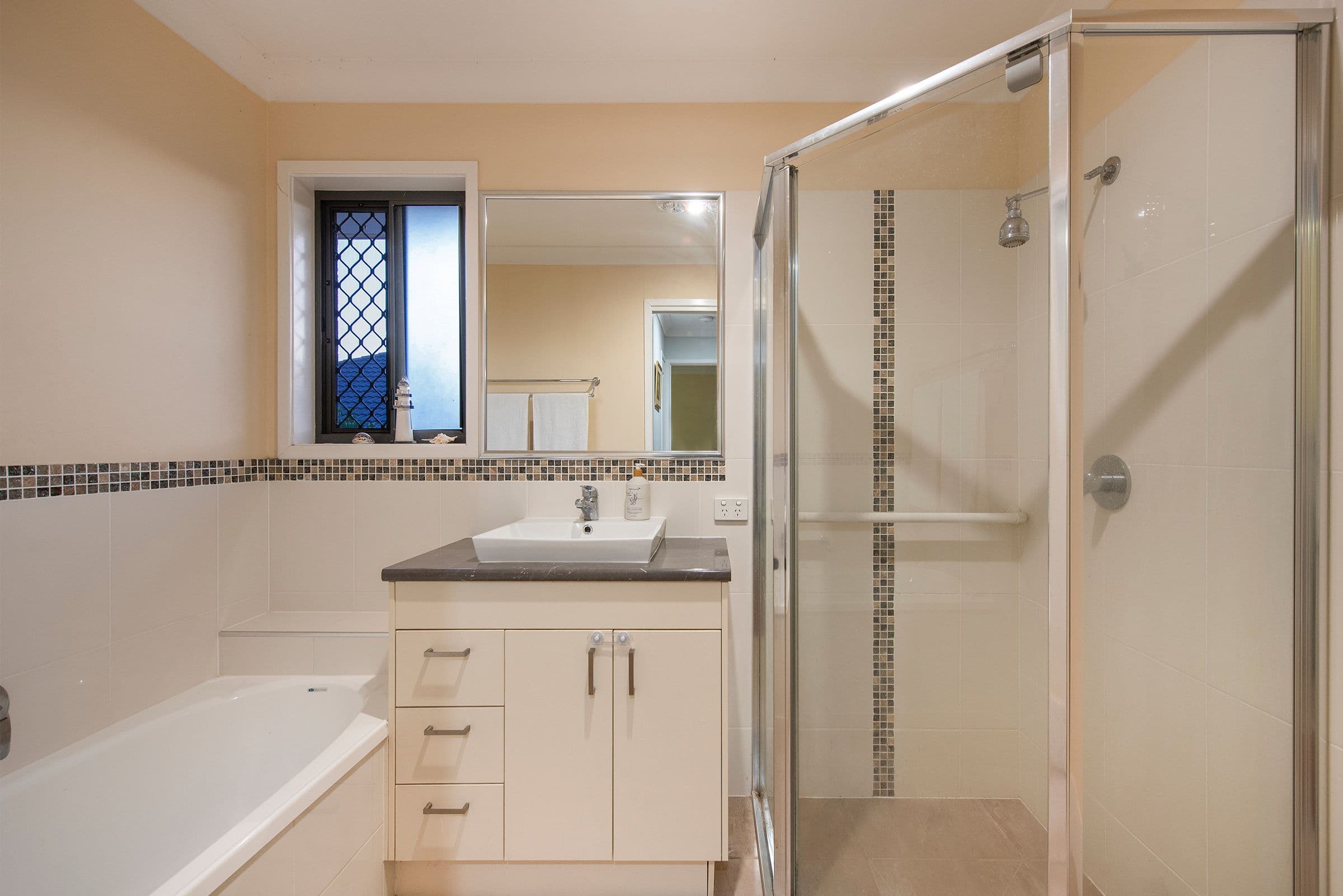 13 Topaz Crescent, Logan Reserve QLD 4133, Logan Reserve - Thumbnail 7