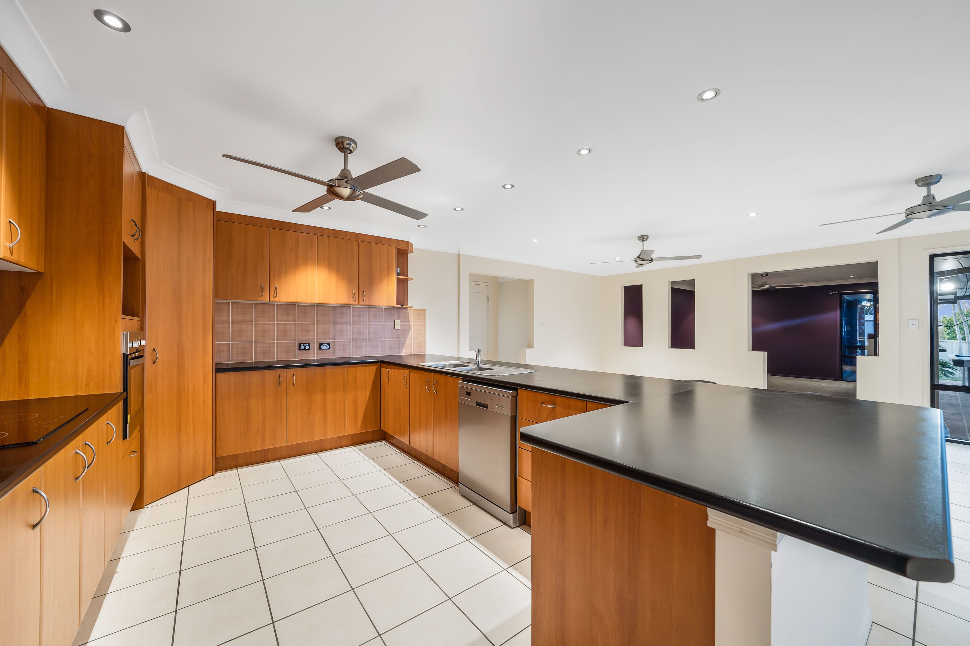10 Cornell Close, Regents Park QLD 4118, Regents Park - Thumbnail 5