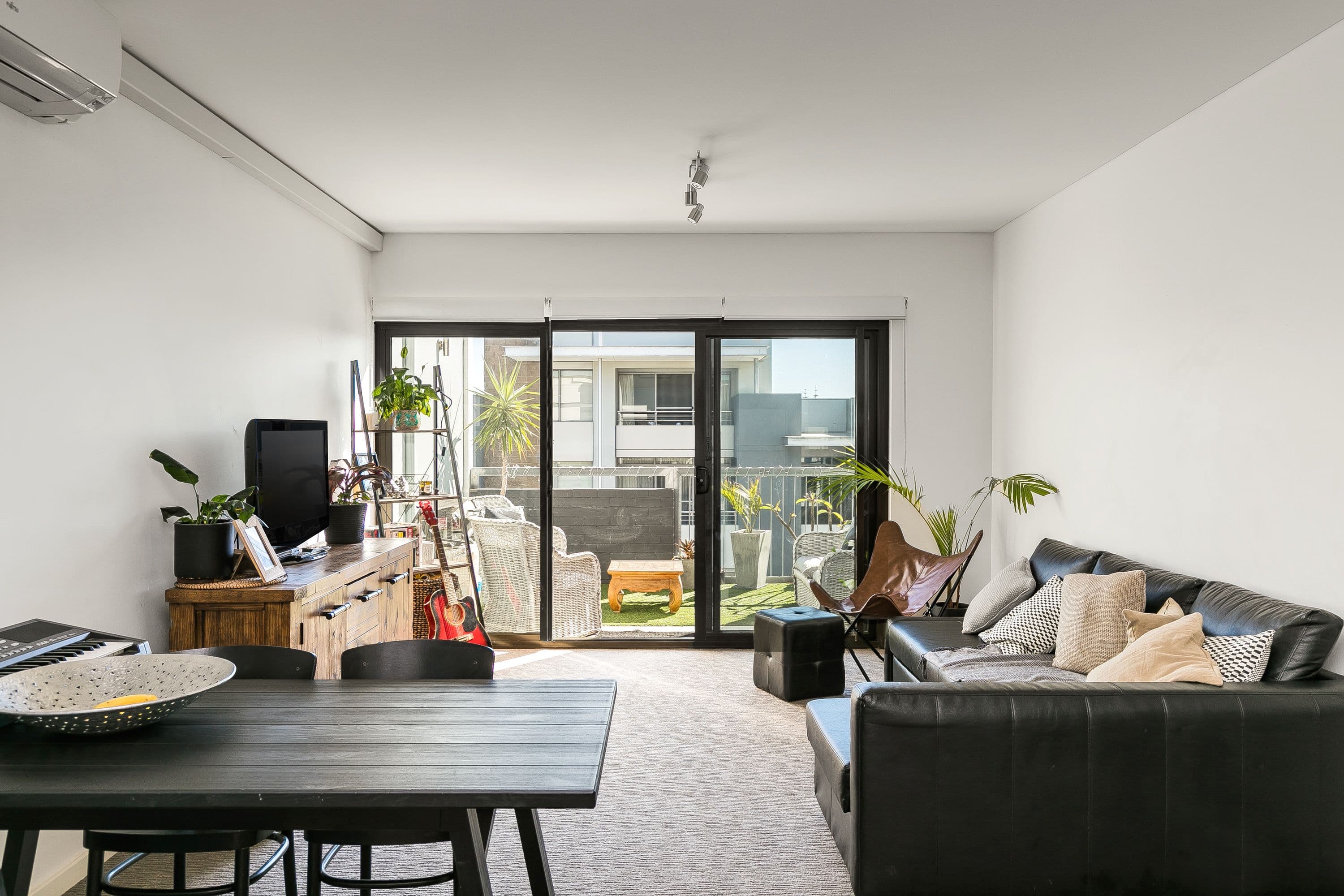 102/59 Breaksea Drive, North Coogee WA 6163, North Coogee - Thumbnail 2