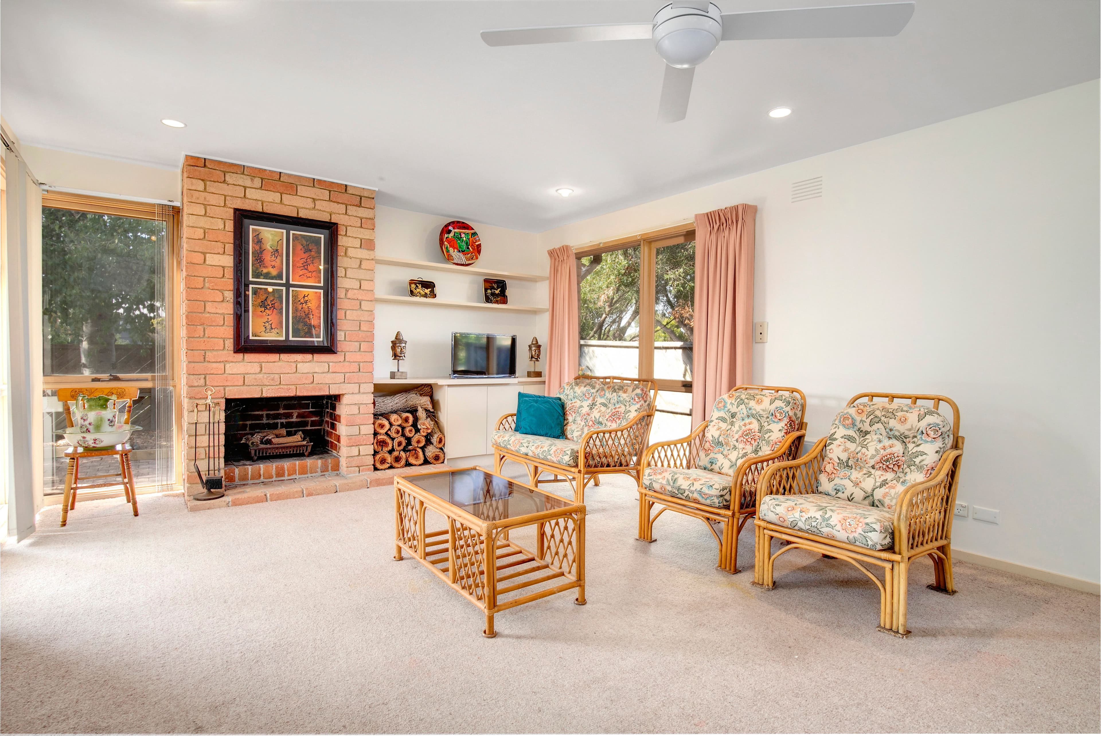 160 Ninth Avenue, Rosebud VIC 3939, Rosebud - Thumbnail 2