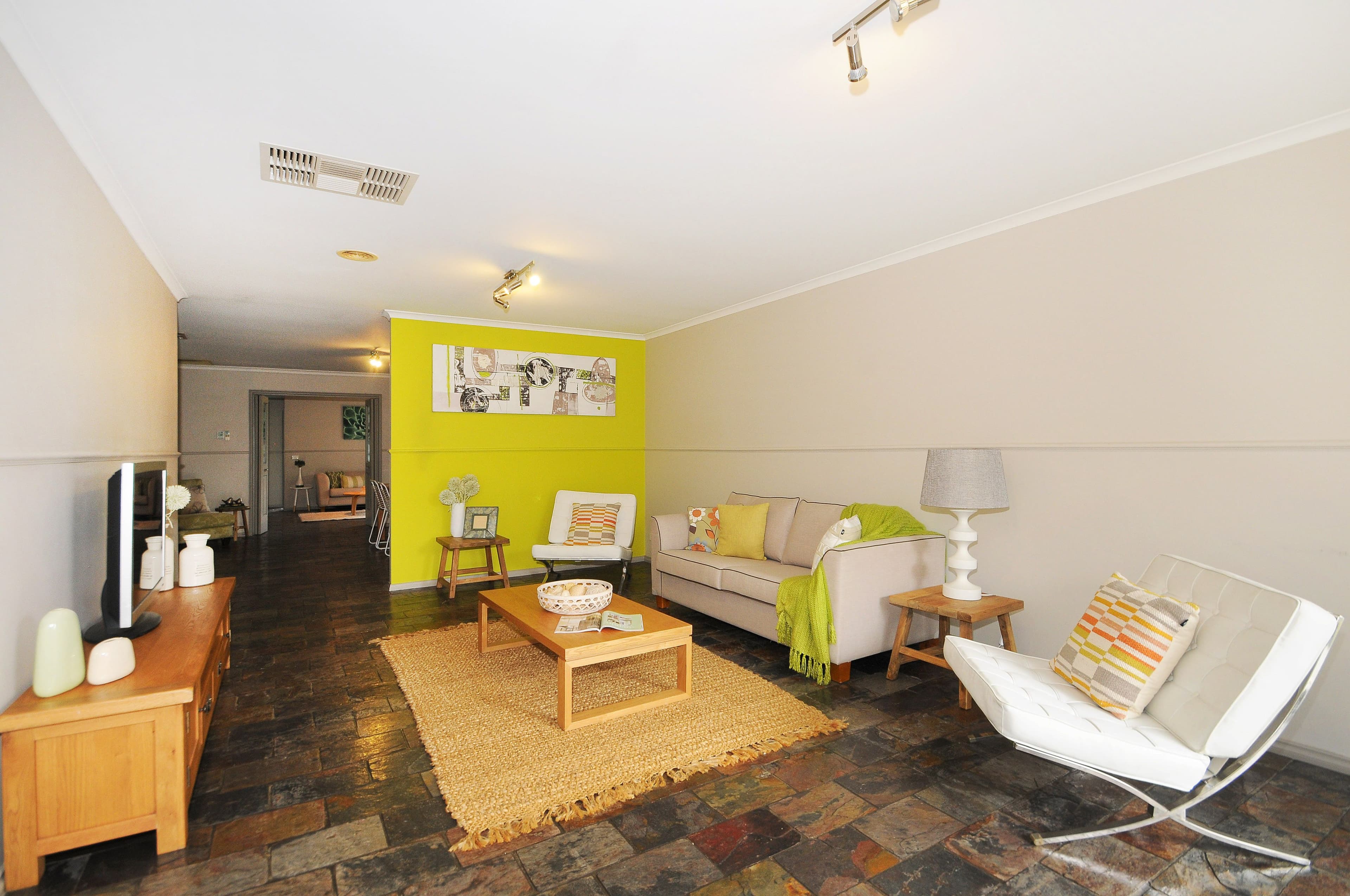 7 Woodvale Drive, Carrum Downs VIC 3201, Carrum Downs - Thumbnail 2