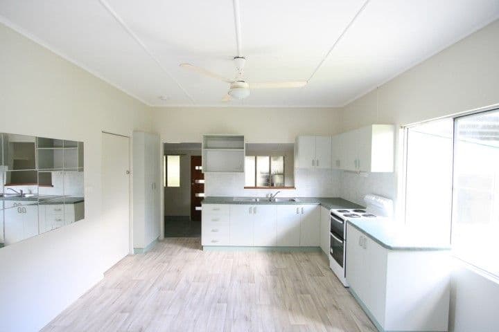 2 Penda Street, Innisfail QLD 4860, Innisfail - Thumbnail 4