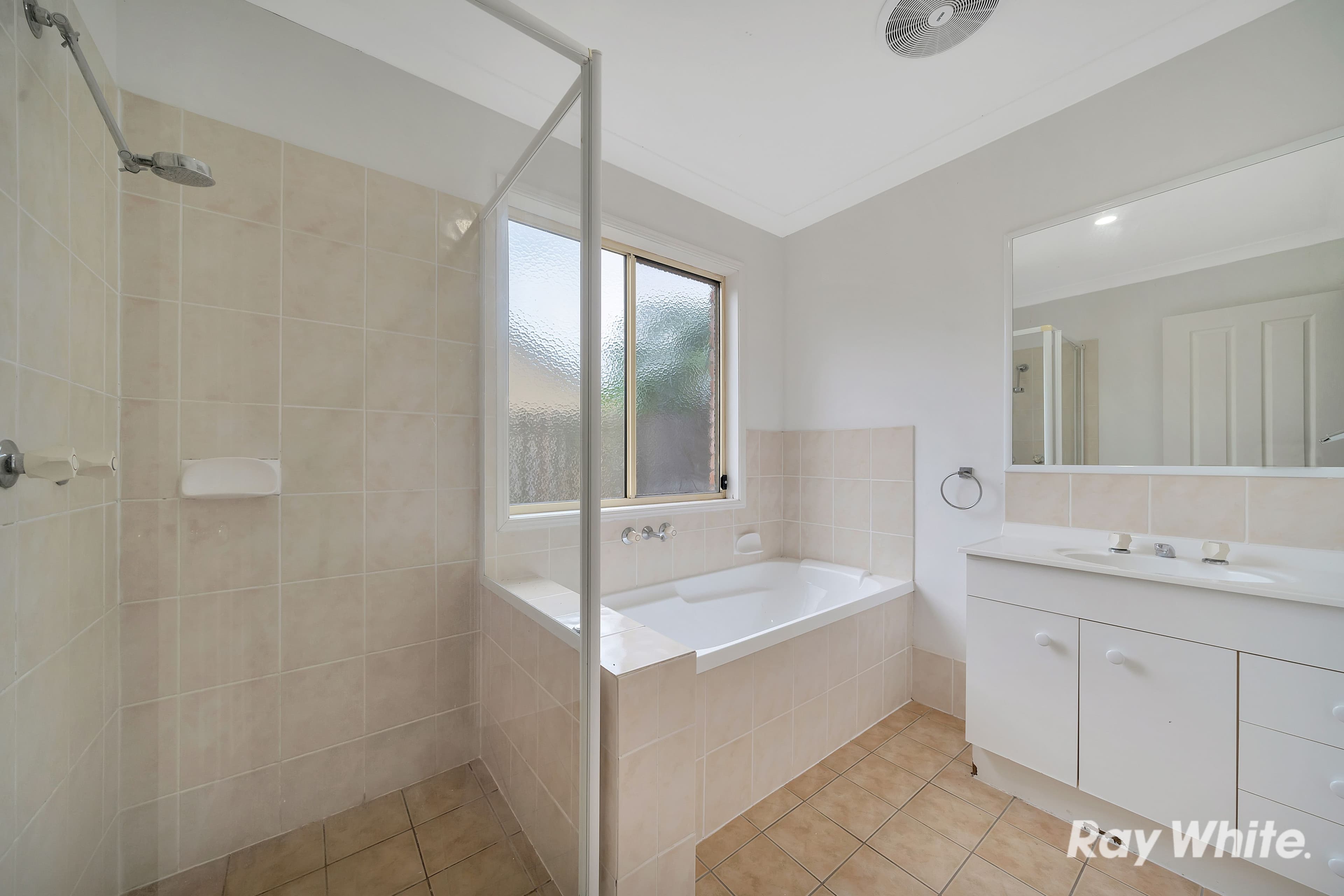 8 Nicole Place, Crestmead QLD 4132, Crestmead - Thumbnail 3