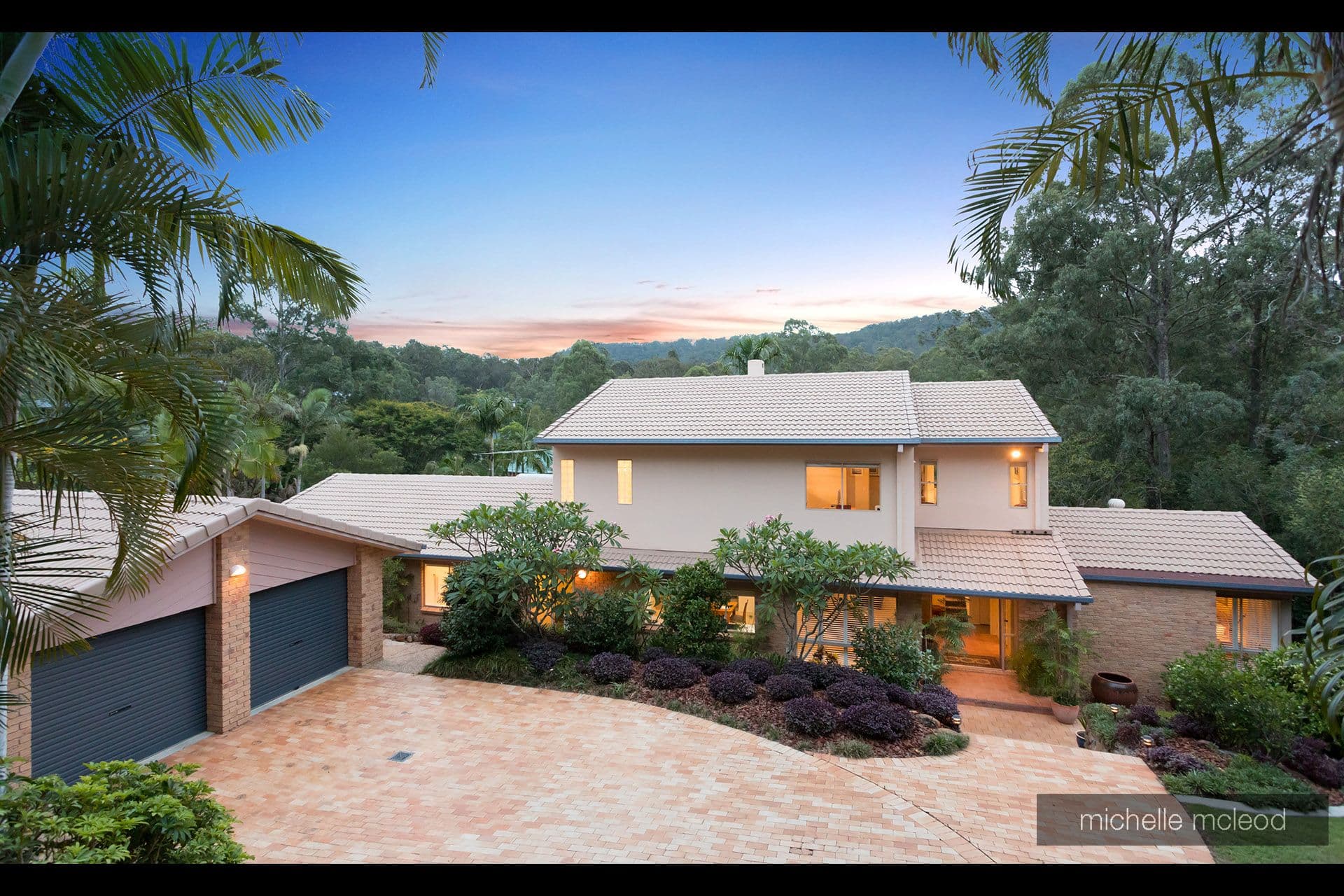 34 Camborne Place, Chapel Hill QLD 4069, Chapel Hill - Thumbnail 2