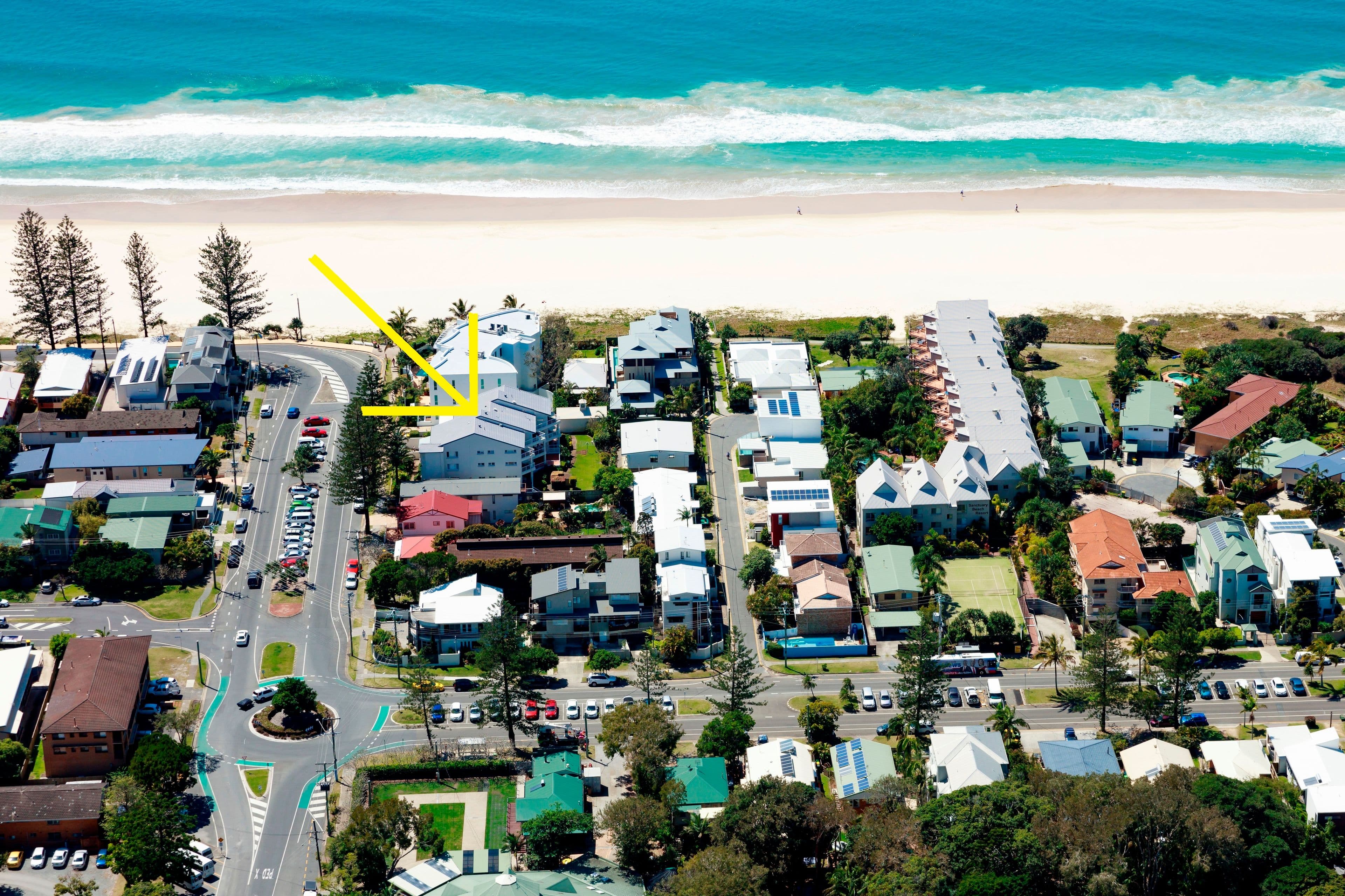 6 Tomewin Street, Currumbin QLD 4223, Currumbin - Thumbnail 4
