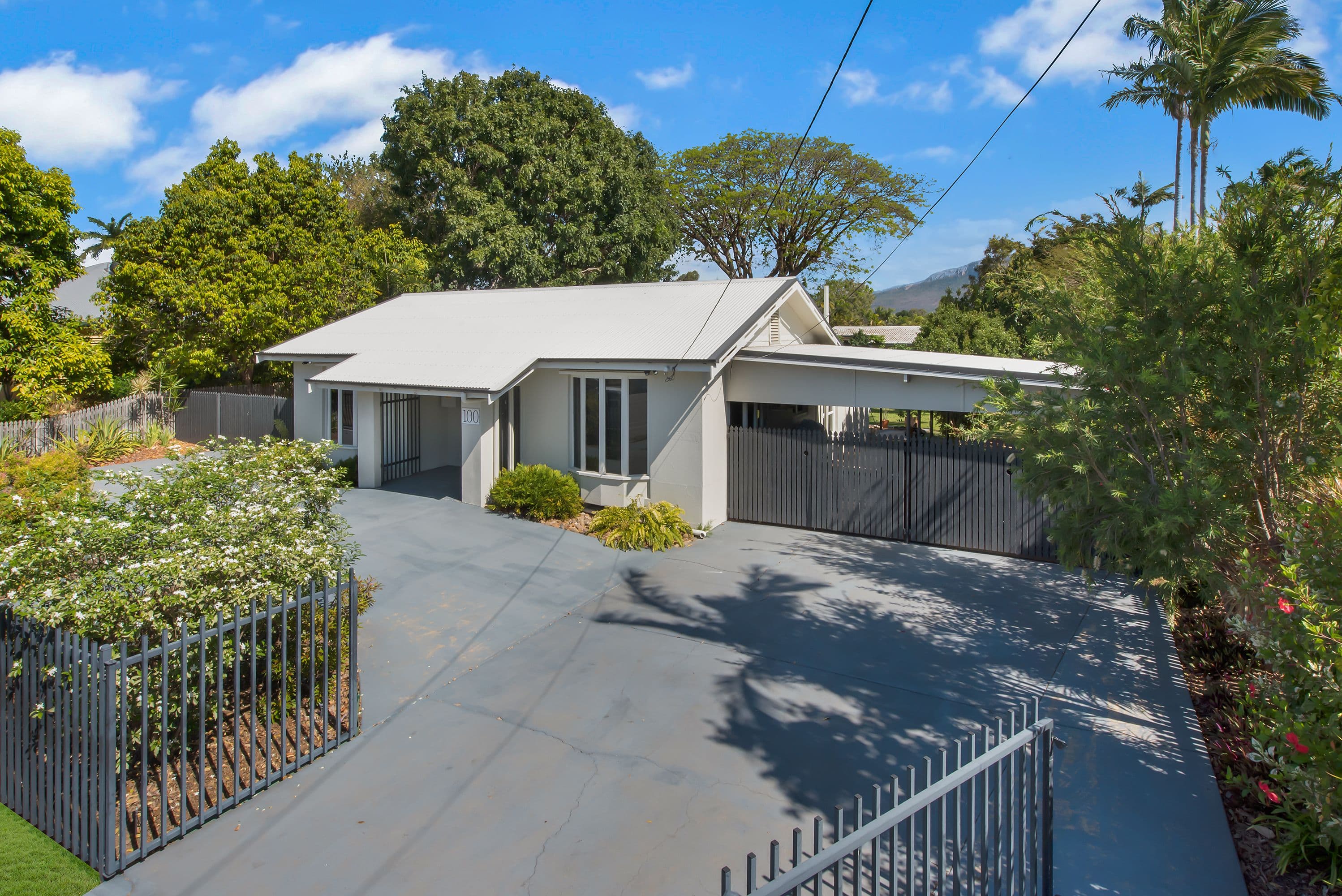 100 Ross River Road, Mundingburra QLD 4812, Mundingburra - Image 1