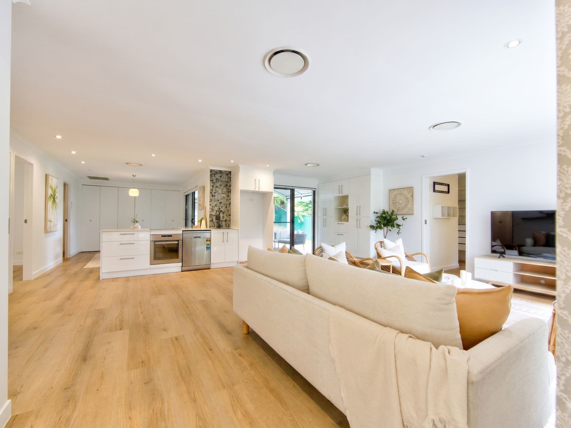 13 Richard Crescent, Highland Park QLD 4211, Highland Park - Thumbnail 6