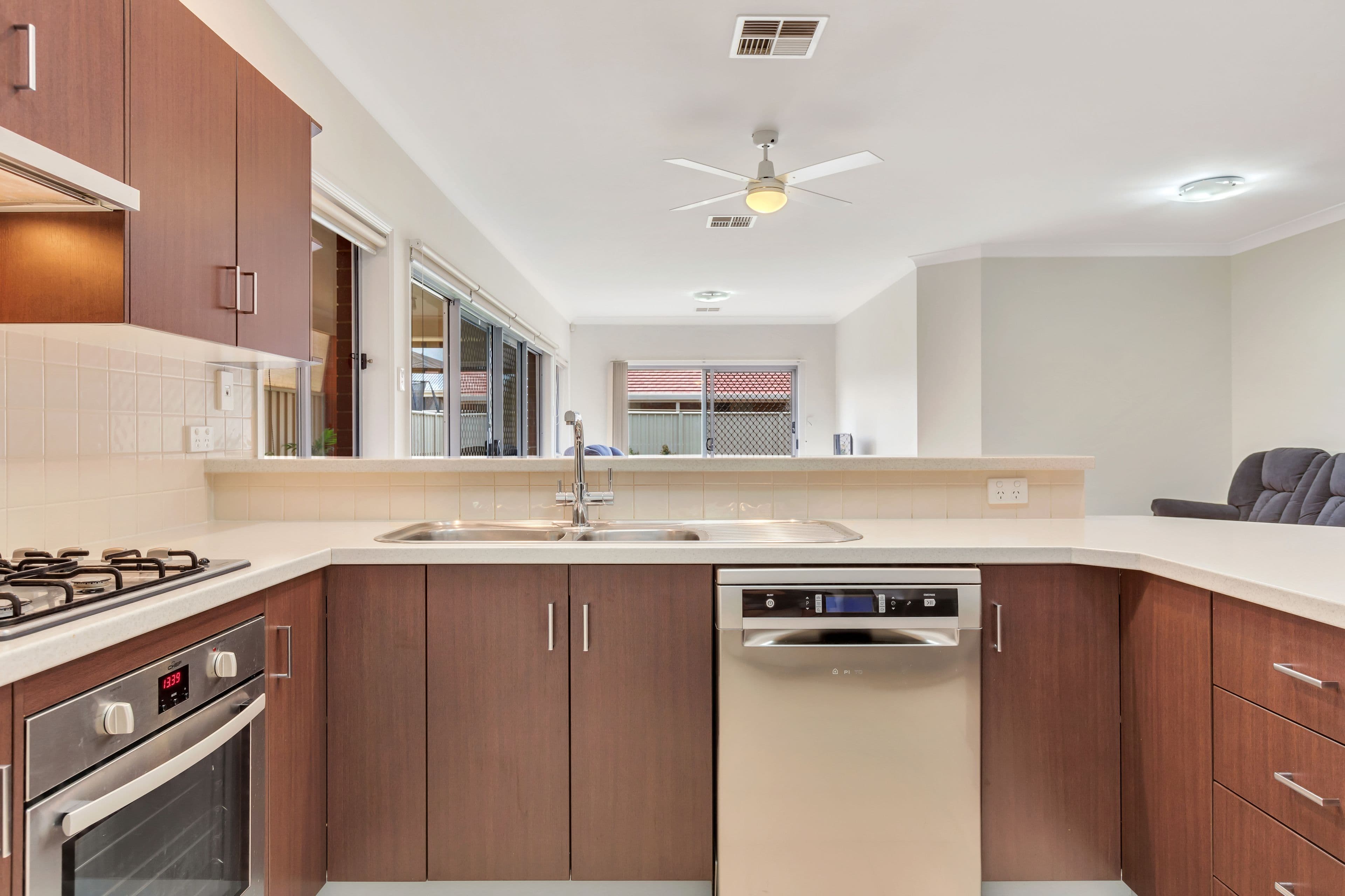 5 Isabel Road, Munno Para West SA 5115, Munno Para West - Thumbnail 2
