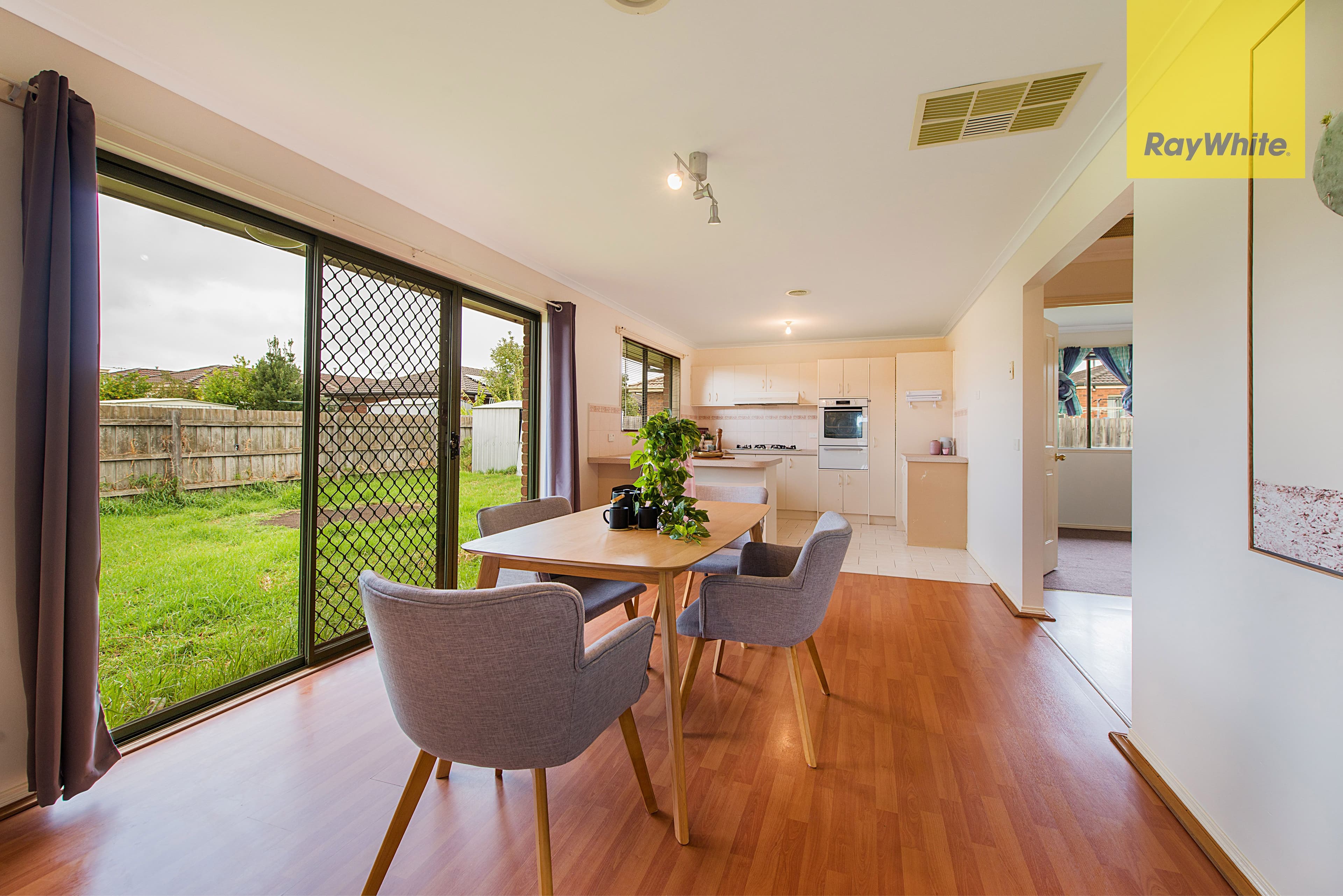 17 Oakman Way, Hampton Park VIC 3976, Hampton Park - Thumbnail 6