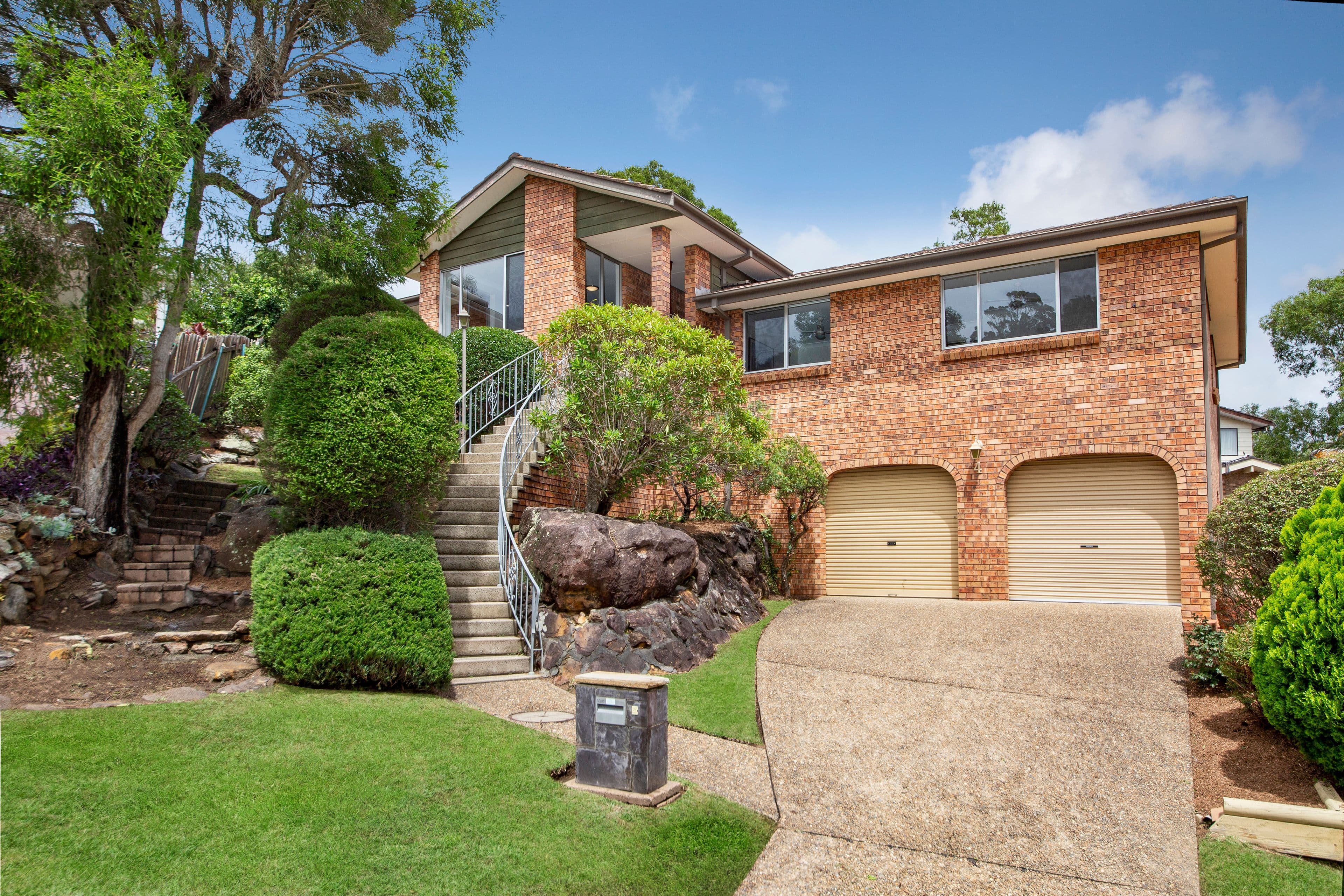 4 Baradine Place, Yarrawarrah NSW 2233, Yarrawarrah - Thumbnail 2