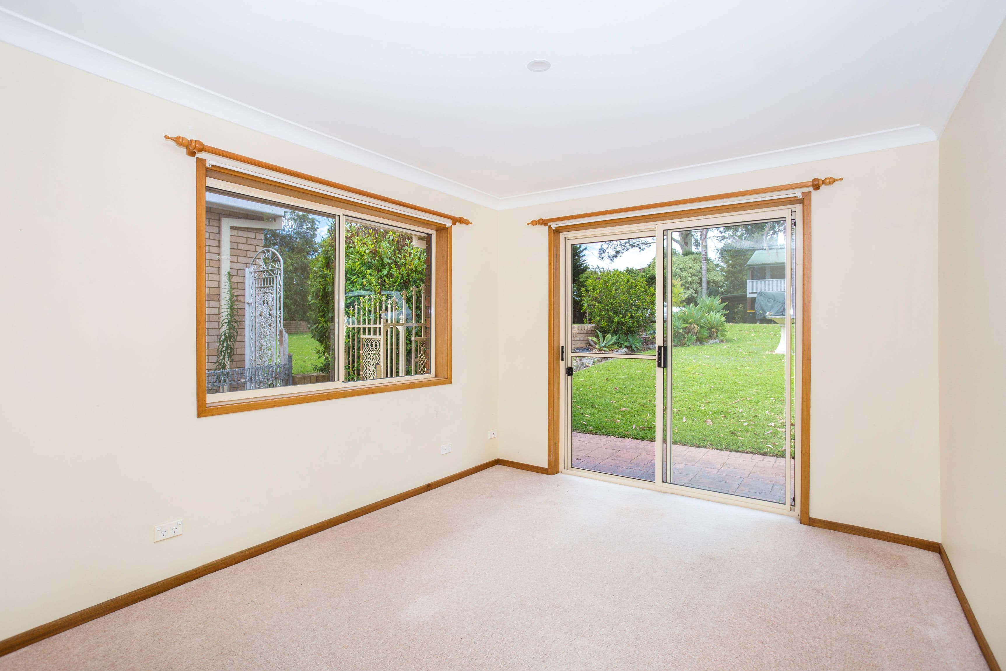 46 Kings Point Drive, Kings Point - Thumbnail 8