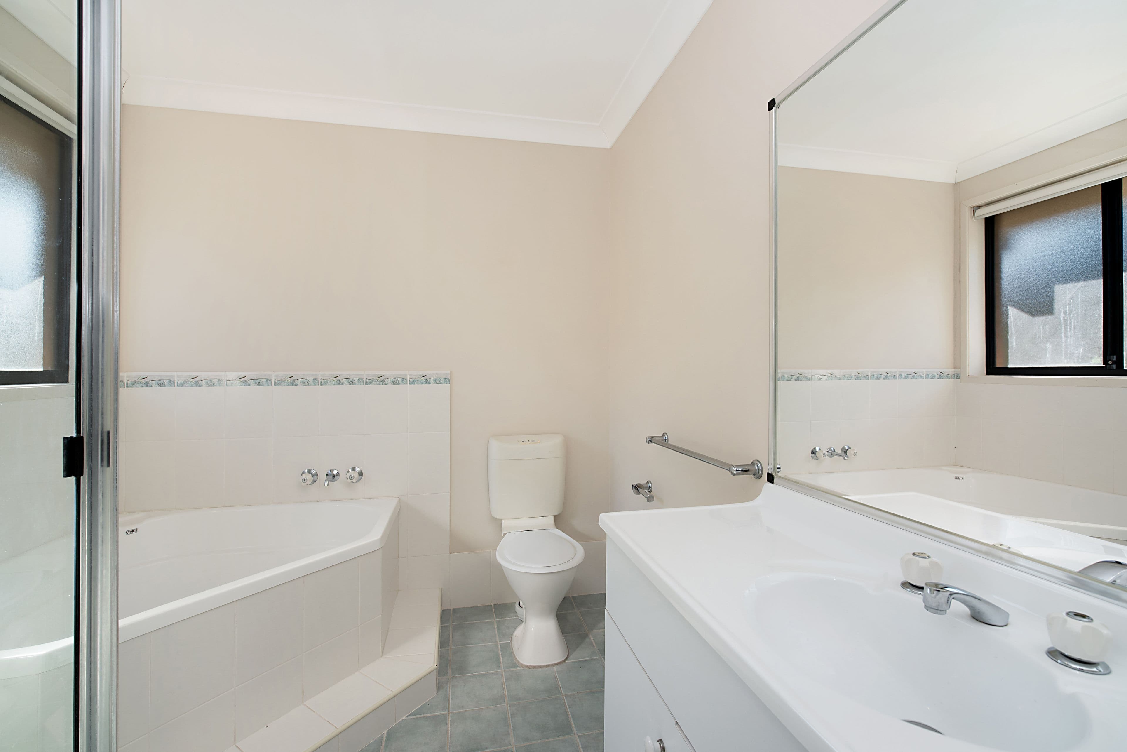 22 Kilshanny Avenue, Ashtonfield - Thumbnail 8