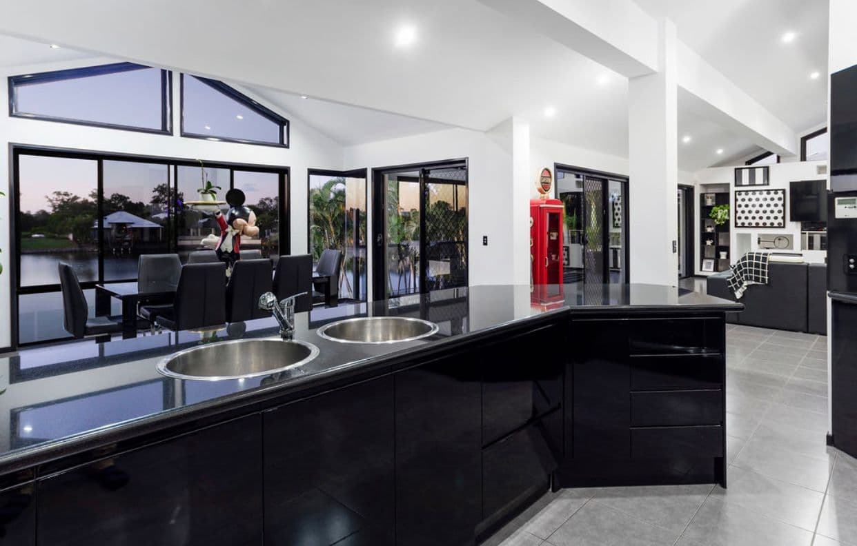 11 Saltair Grove, Helensvale QLD 4212, Helensvale - Thumbnail 5