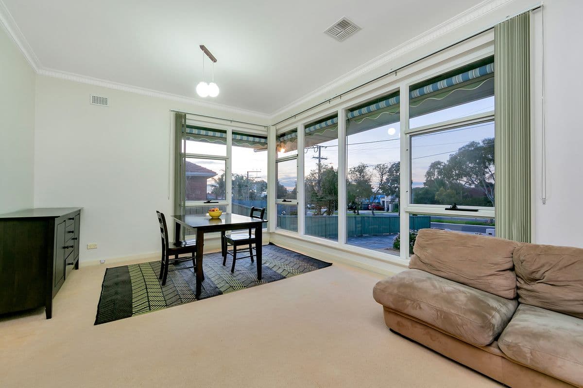 38 Clearview Crescent, Clearview SA 5085, Clearview - Thumbnail 4