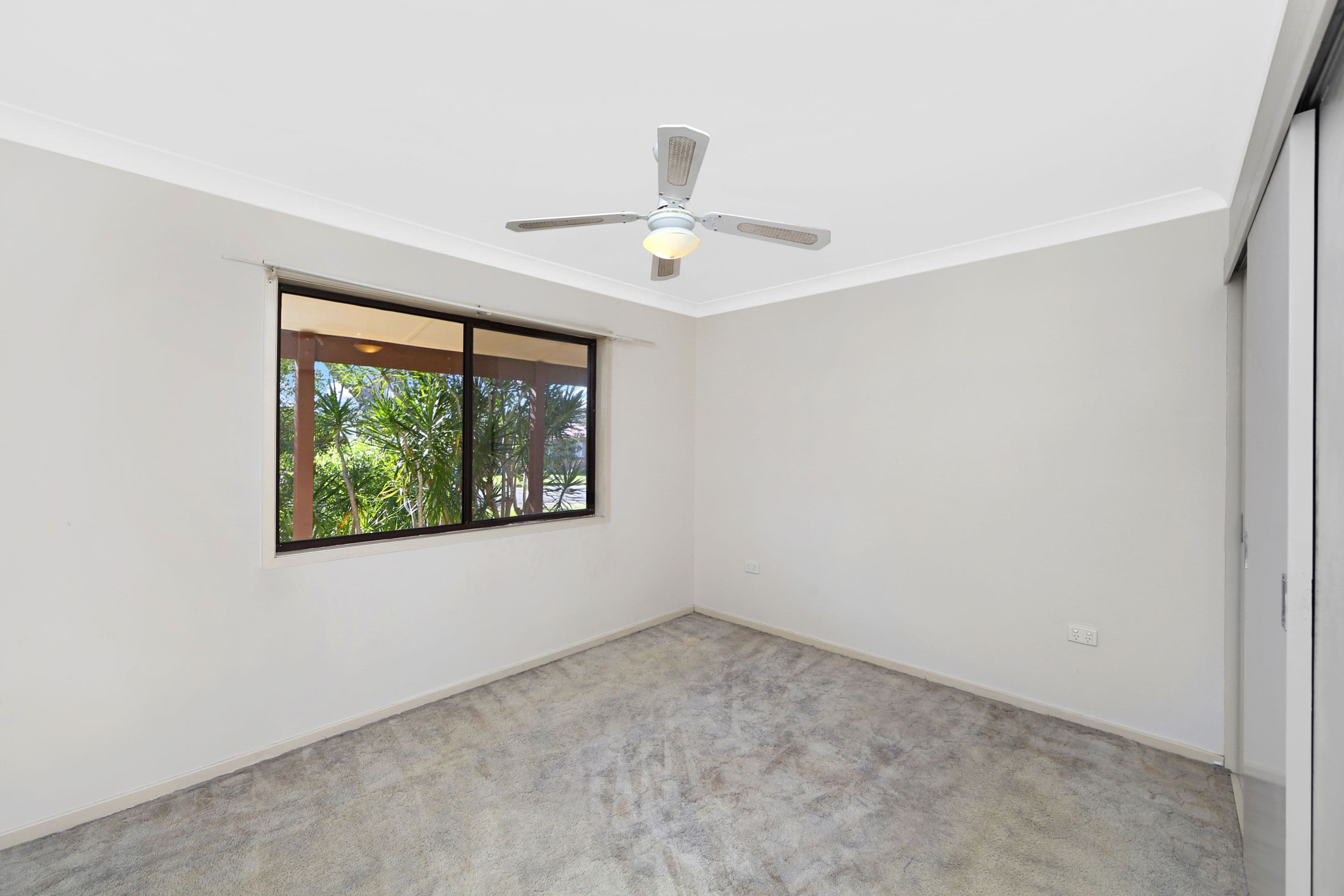 15 Chisholm Avenue, Lake Munmorah - Thumbnail 6