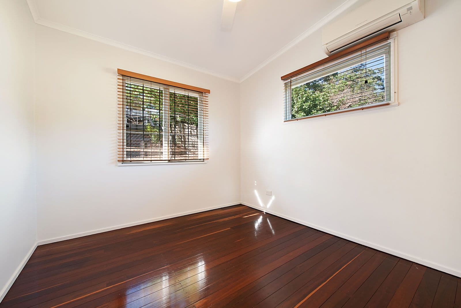 14 Minkara Street, Indooroopilly QLD 4068, Indooroopilly - Thumbnail 8