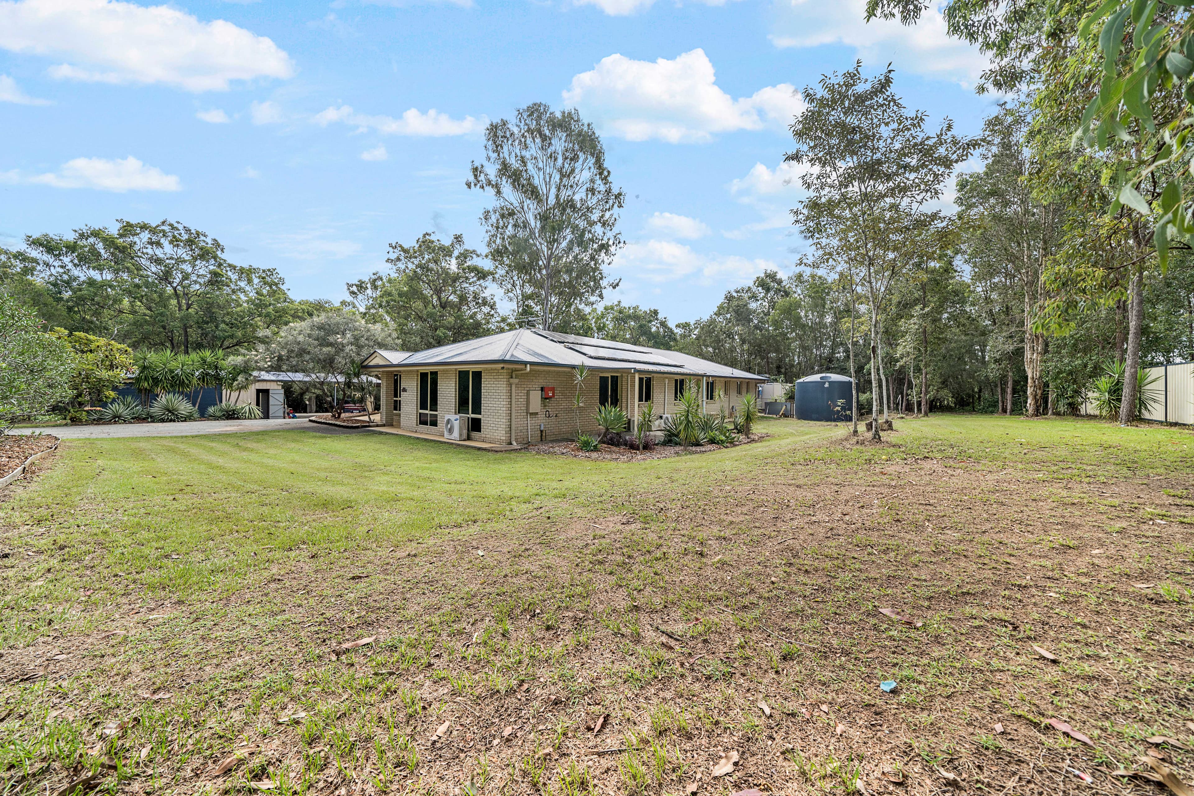 39 Jamboree Close, Greenbank QLD 4124, Greenbank - Thumbnail 3