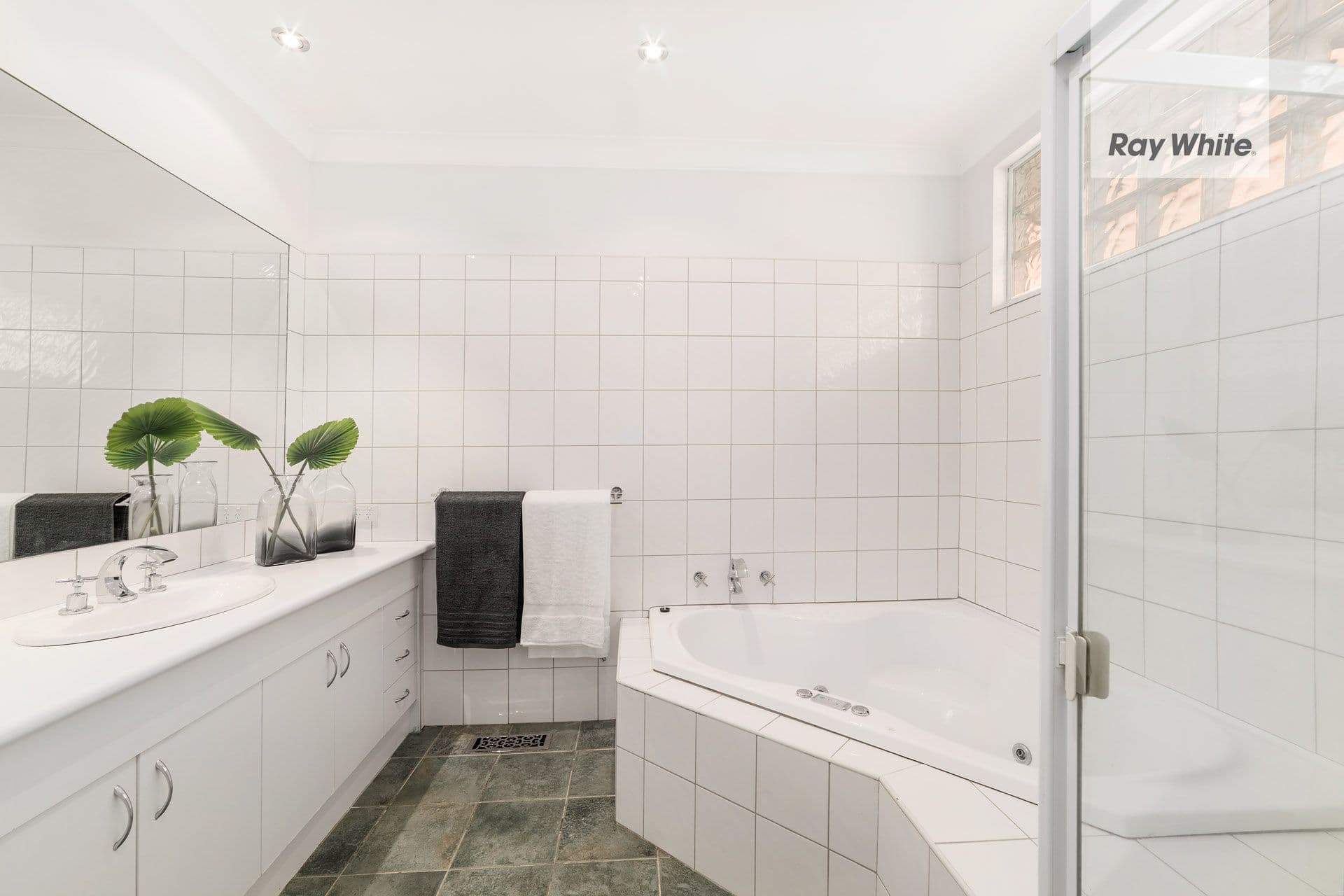 19 Summit Road, Burwood VIC 3125, Burwood - Thumbnail 6