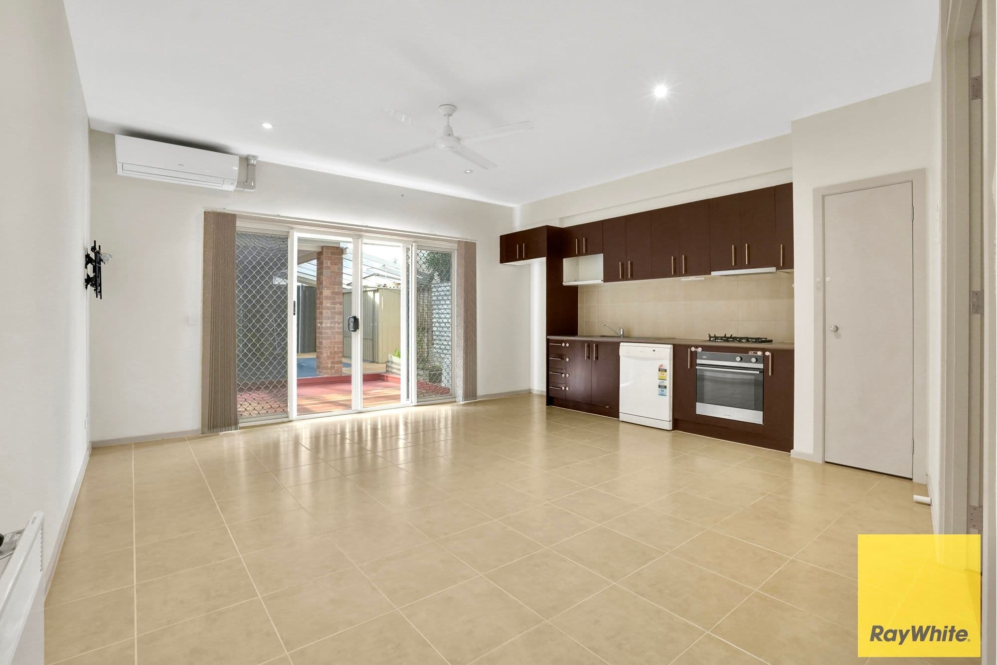 30-40 College Street, Caroline Springs VIC 3023, Caroline Springs - Thumbnail 5