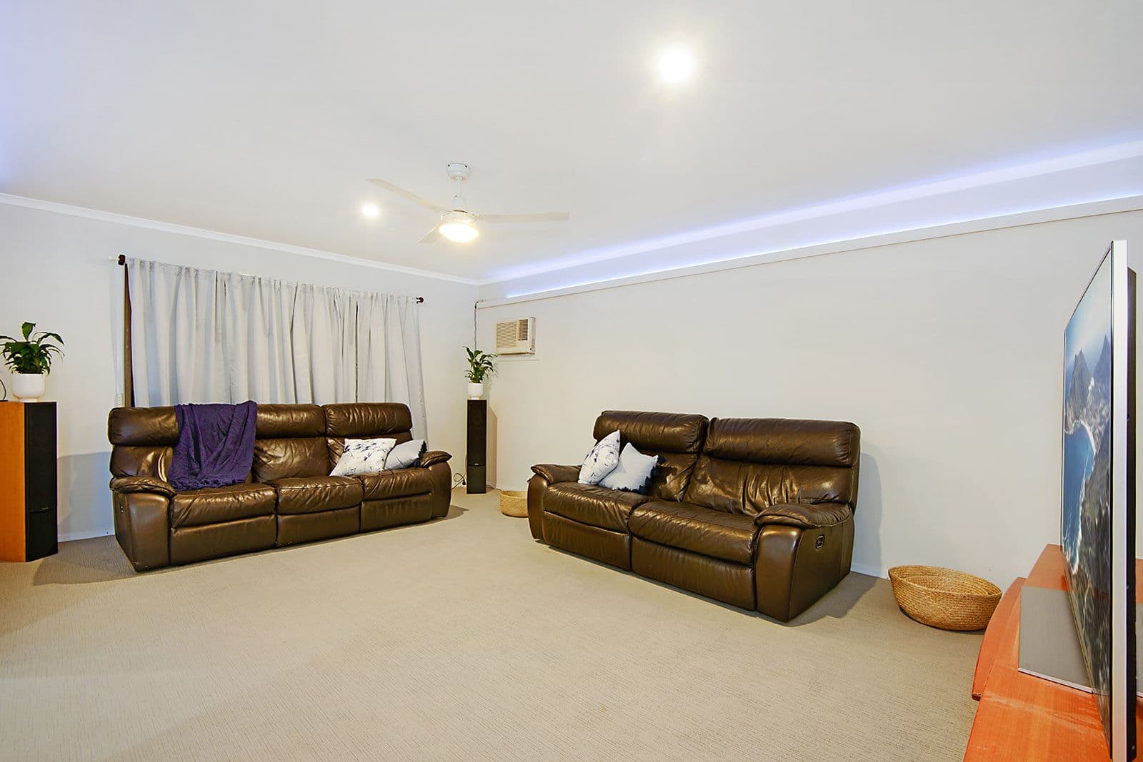 6 Wyncroft Street, Holland Park QLD 4121, Holland Park - Thumbnail 8