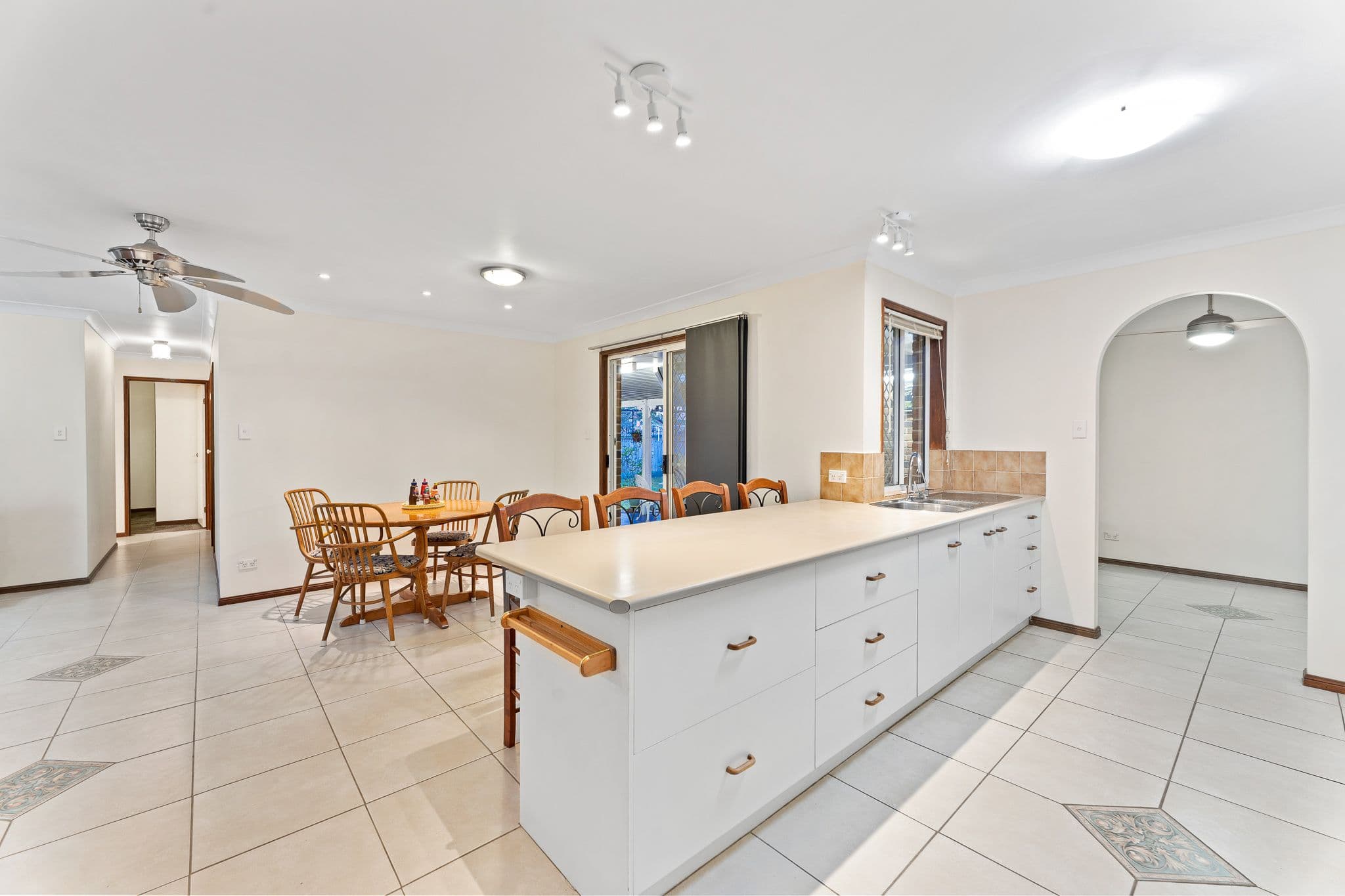 15 Crystelle Court, Murrumba Downs QLD 4503, Murrumba Downs - Thumbnail 7