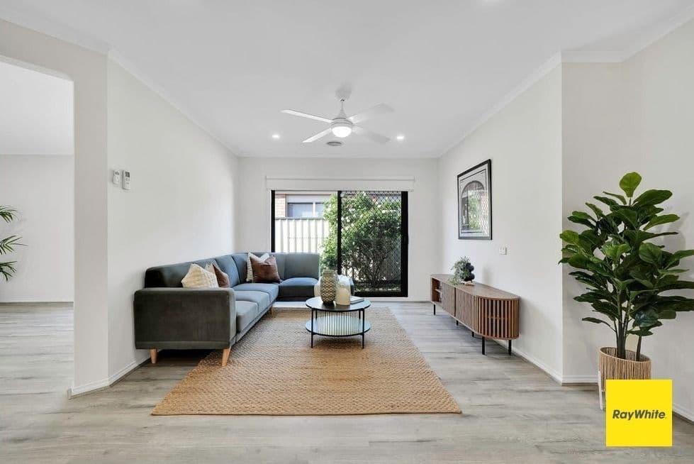 11 Scullin Road, Burnside Heights VIC 3023, Burnside Heights - Thumbnail 3