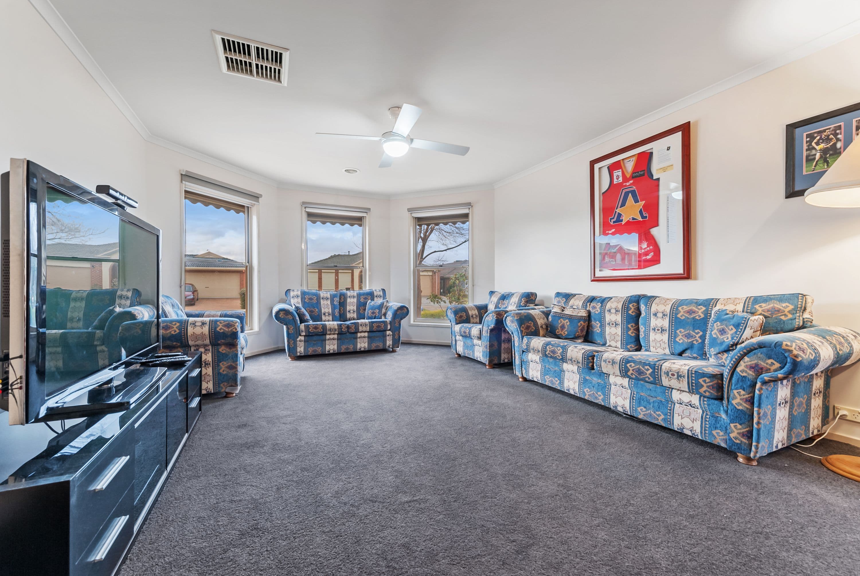 24 Paringa Way, Burnside VIC 3023, Burnside - Thumbnail 4